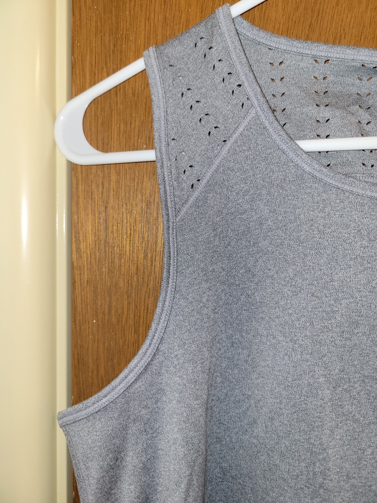 Member’s Mark Ladies Small Everyday Curved Hem Perforated Active Tank S Nwt Gym