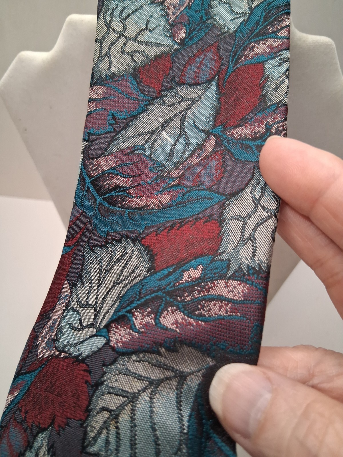 Lot of 3 Botanical Leaf Neckties Name Brands Assorted Sizes Patterns Fabric