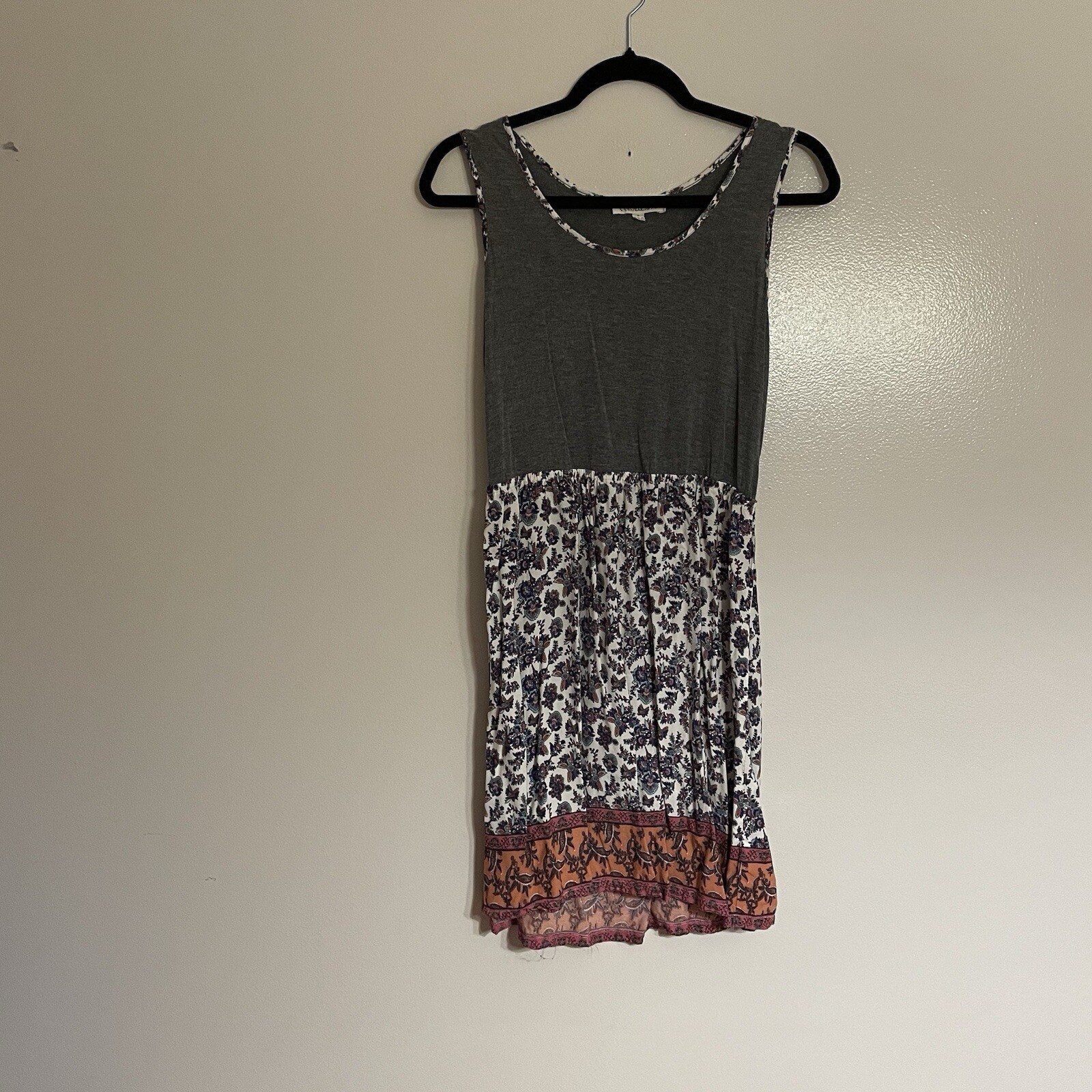 Pink Rose Women Sz L Gray/Ivory Multicolor Floral Twist Keyhole Back Tank Dress