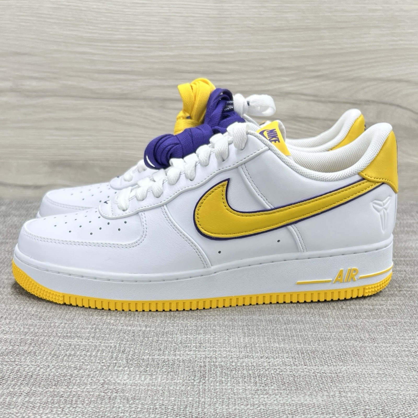 Nike Air Force 1 Low Retro QS AF1 Kobe Bryant Lakers Home Mens 11 [FZ1151-100]
