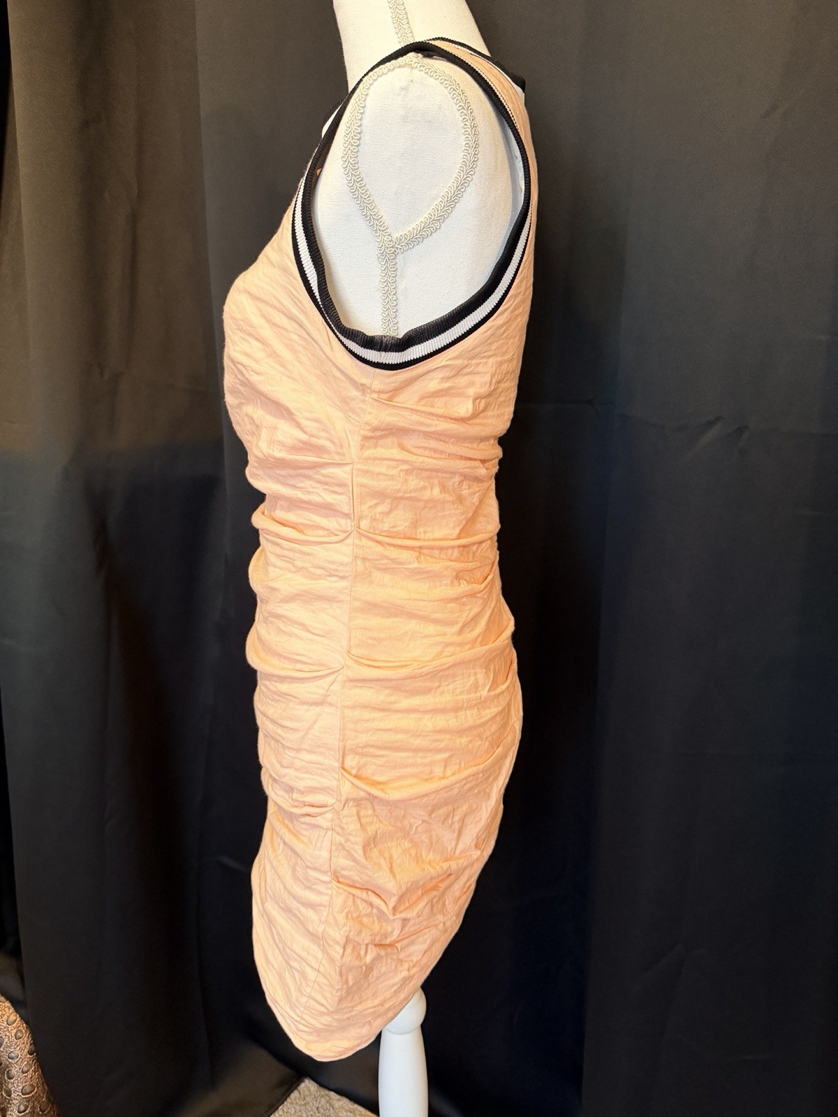 Nicole Miller Collection Peach Ruched Knit Sheath Dress Round Neck Sleeveless 12