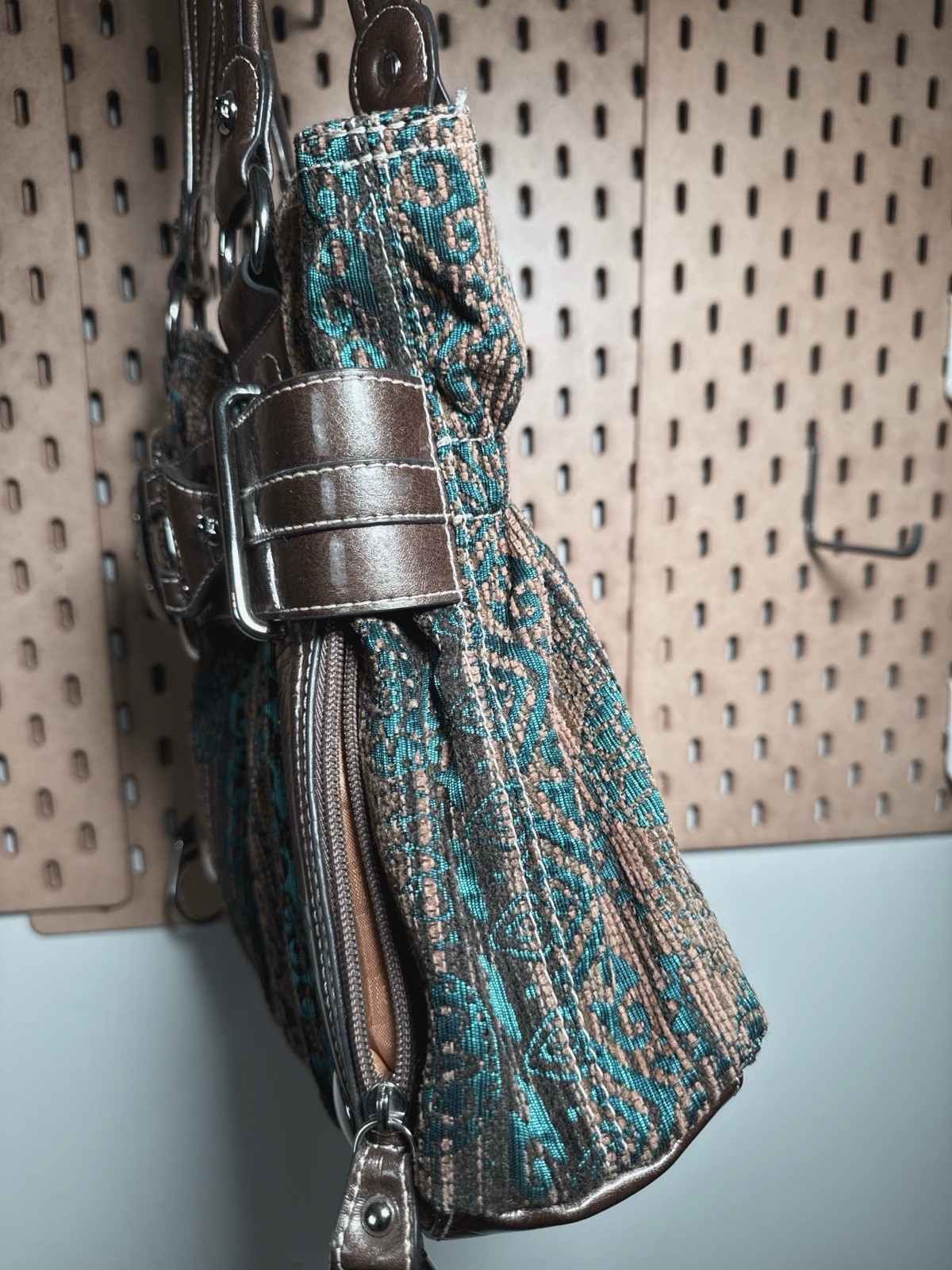 Brown Teal Geometric Shoulder Bag Zip Top Silver Hardware Lined Inner Pockets