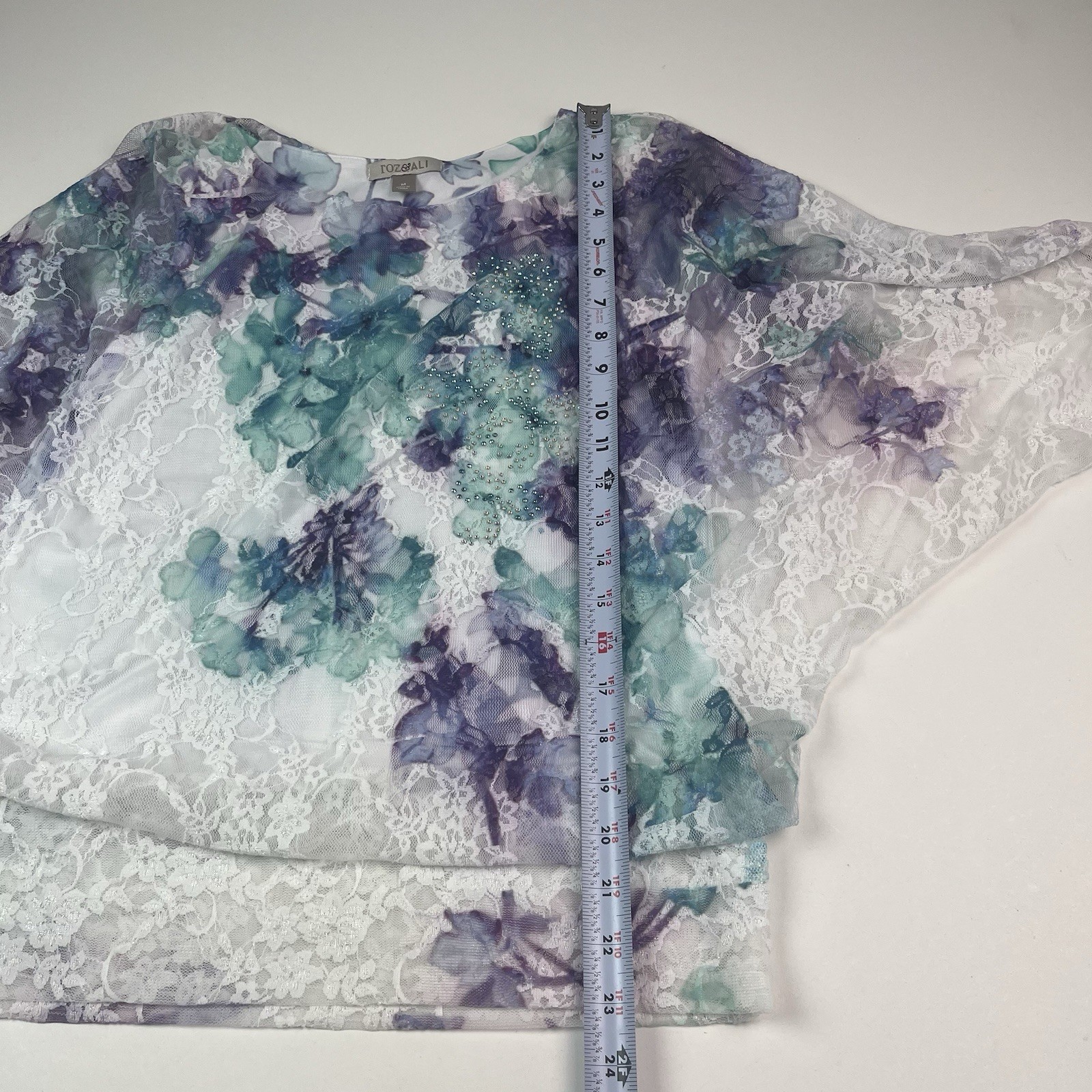 Roz & Ali Purple White Lace Batwing Top M Fairy Boho Indie Festival