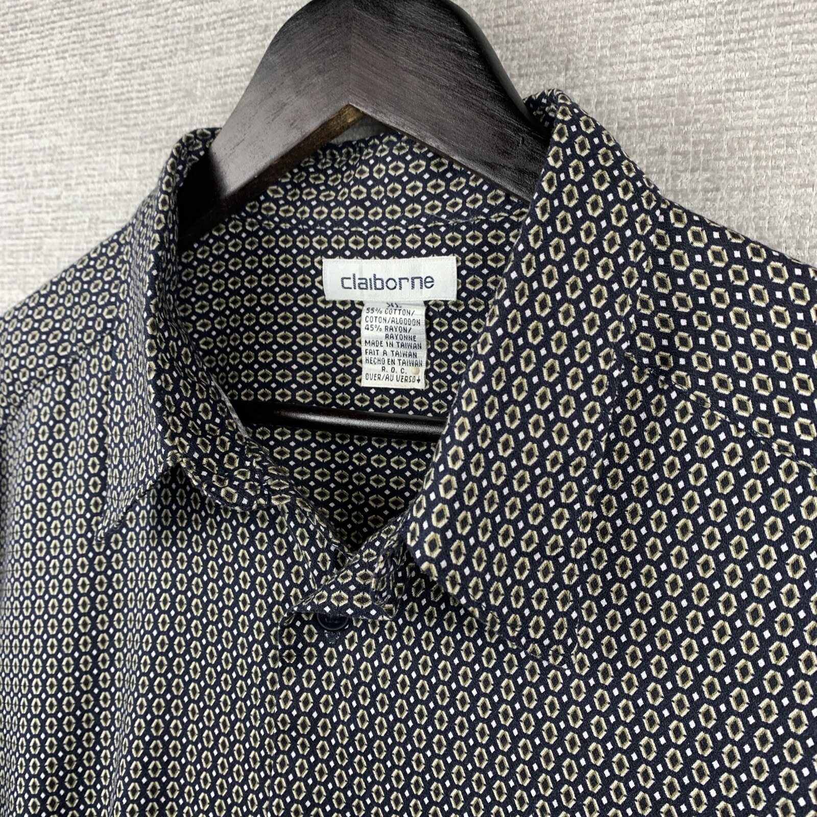 CLAIBORNE Button Up Shirt Men’s Extra Large Black Olive Geometric Modern Casual