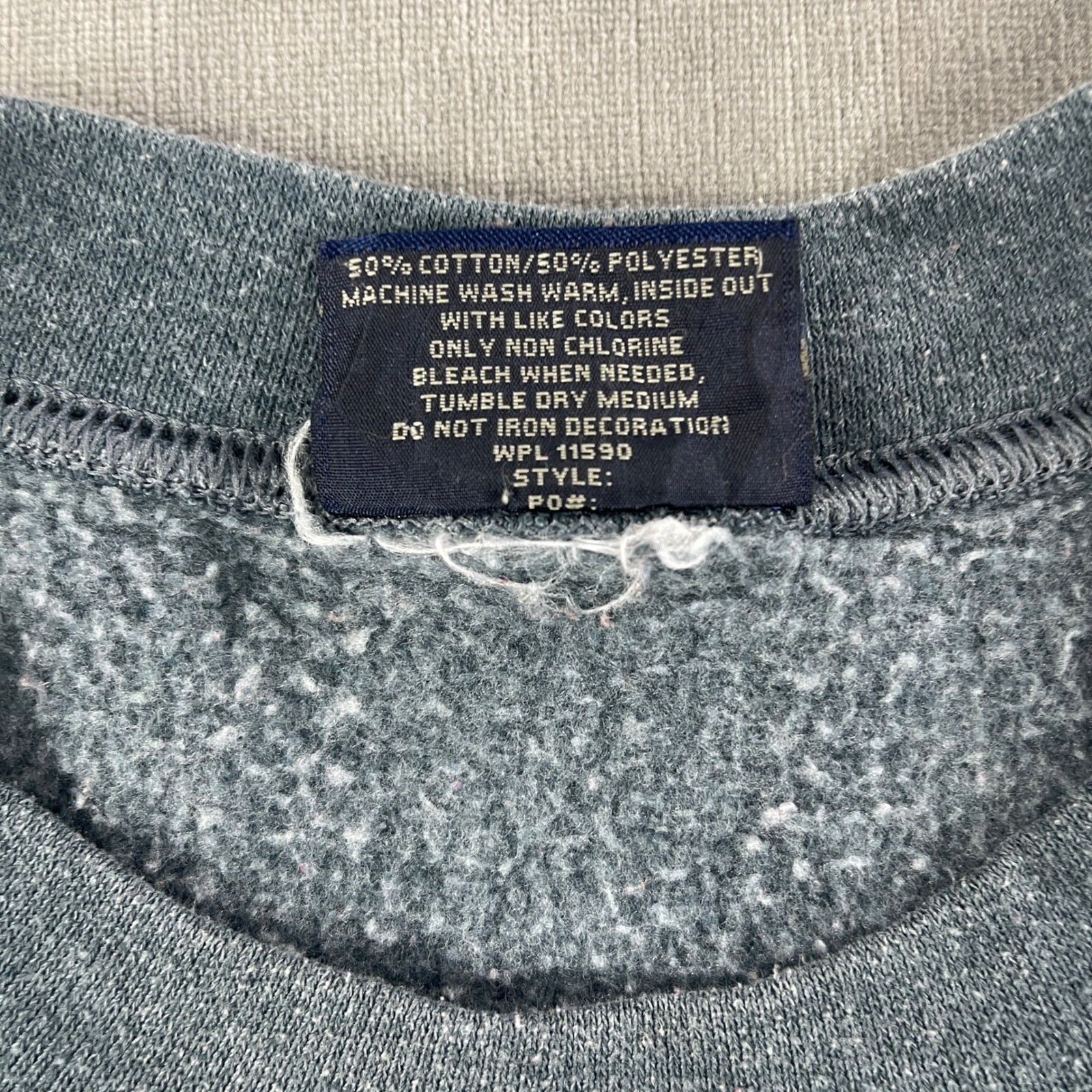 Florida State University MV Sport Men Large Gray Crewneck Sweatshirt