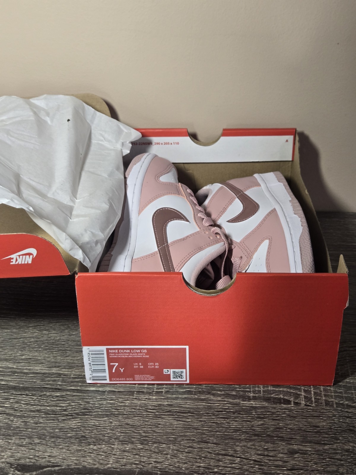 Nike Dunk Low GS Pink Glaze White DO6485-600 Brand New Size 7Y / Women’s 8.5