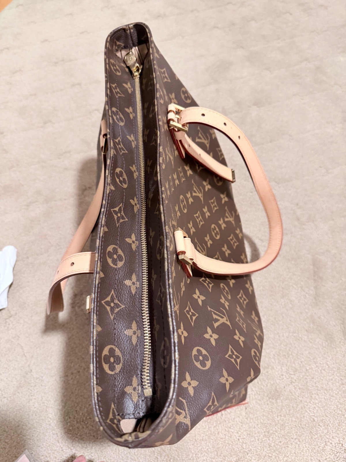 Louis Vuitton Mezzo Tote Bag in excellent condition, used on only a few trips.