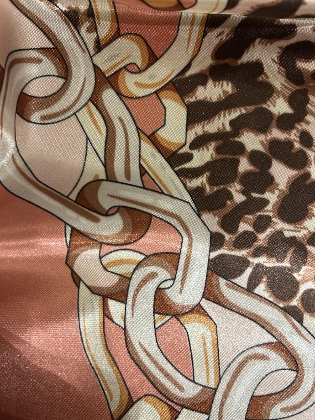 CLASSIC Leopard&chain Print pink SQUAR SILKY SCARF hand rolled edges 35/35
