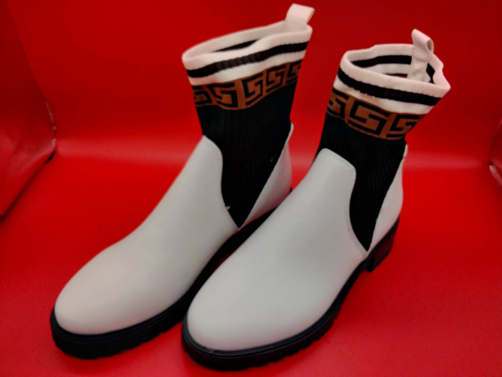Winter boots, women’s boots, sizes: 36,37,38,39,40,41, new, white-black, boots