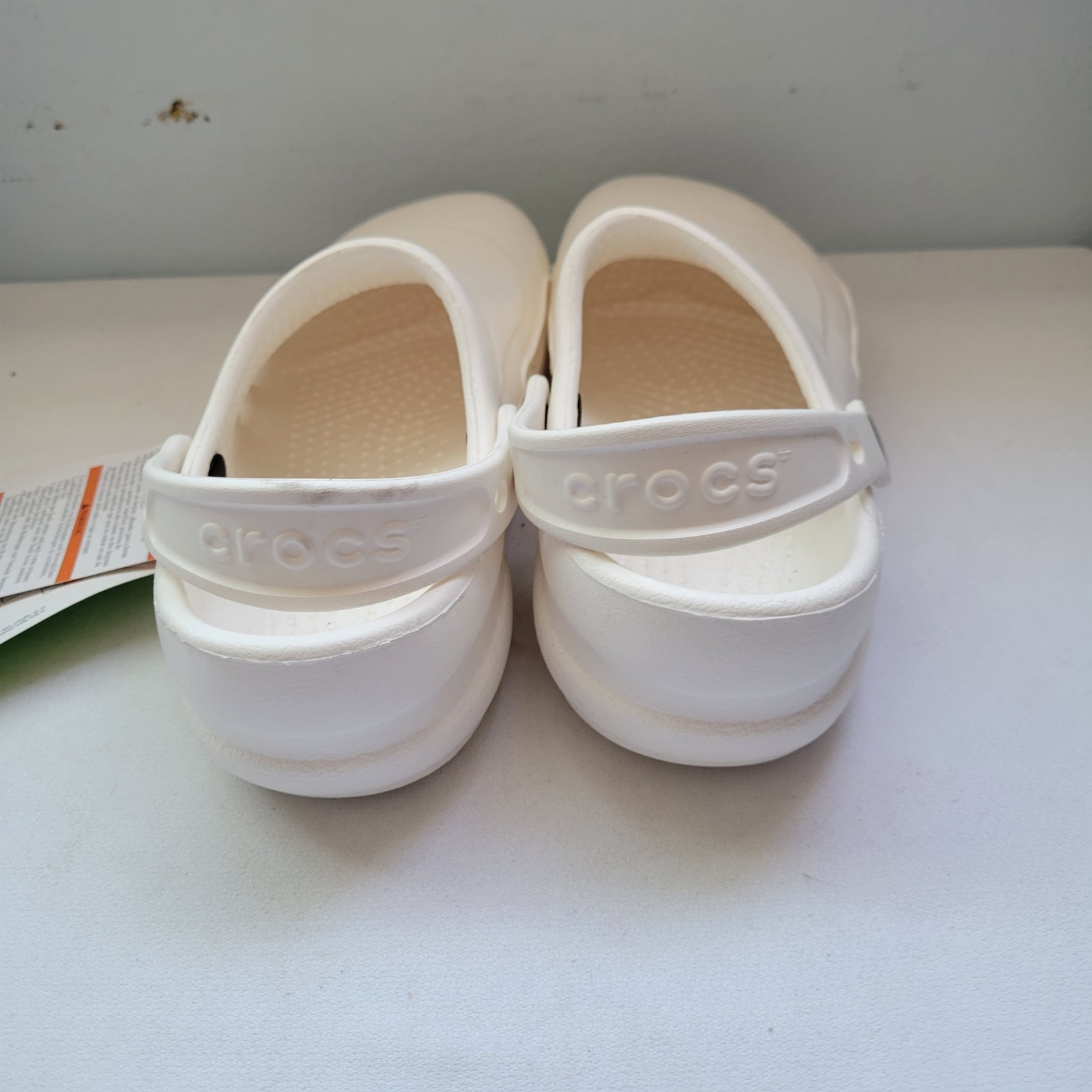 Crocs At Work Classic White Clog Shoes Size W=6/M=4 63029-2952