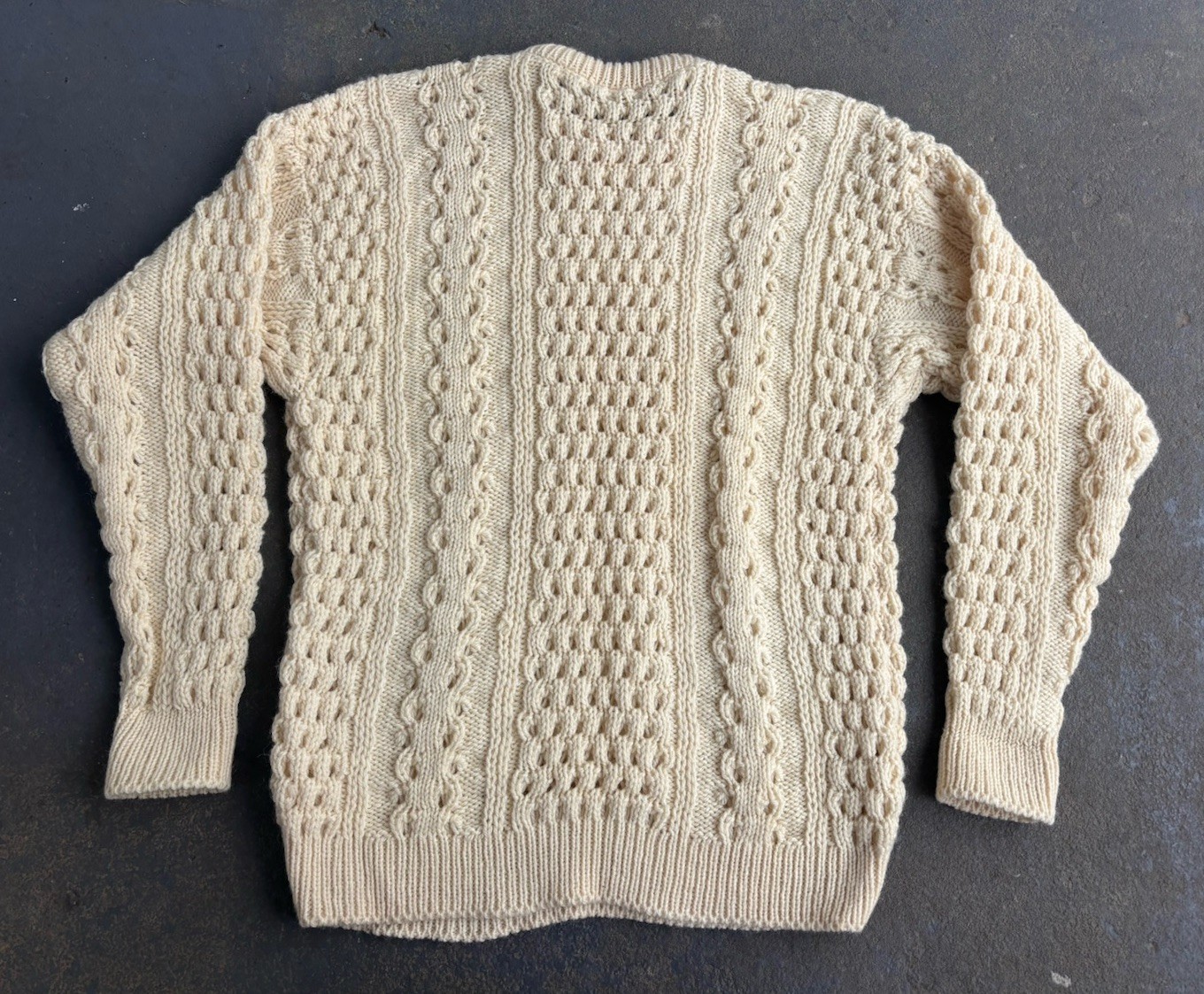 VTG John Molloy Ireland FISHERMAN sweater.ivory/excellent Condition.LG