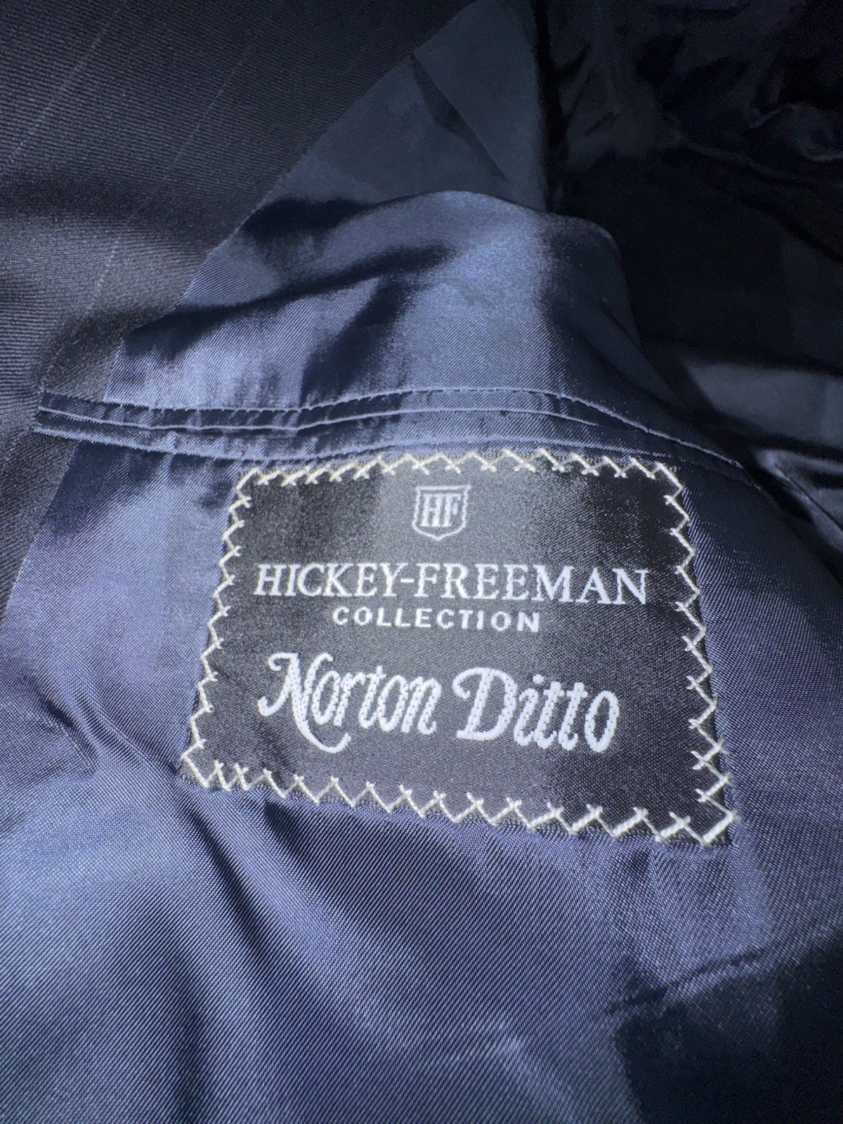 Hickey Freeman Collection Custom 100% Wool Navy Pinstripe Suit 44L Morton Britto