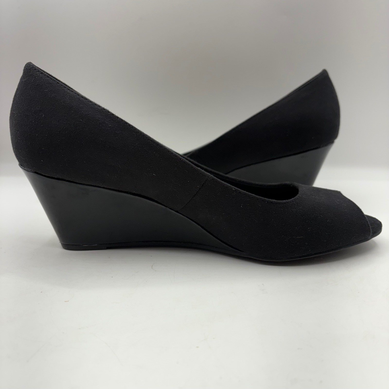 Comfort Plus by Predictions Black Peep Toe Wedge Heels Size 10