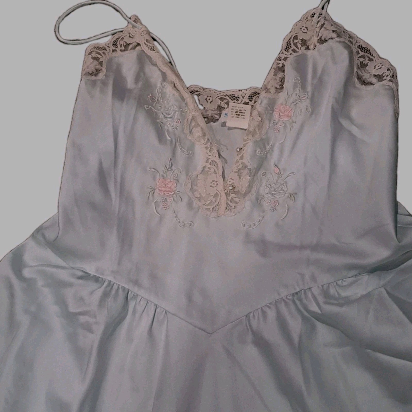Vtg Sara Beth Gown M Pale Aqua Lace Bodice Curved Slit Hem Pearl Button Soft