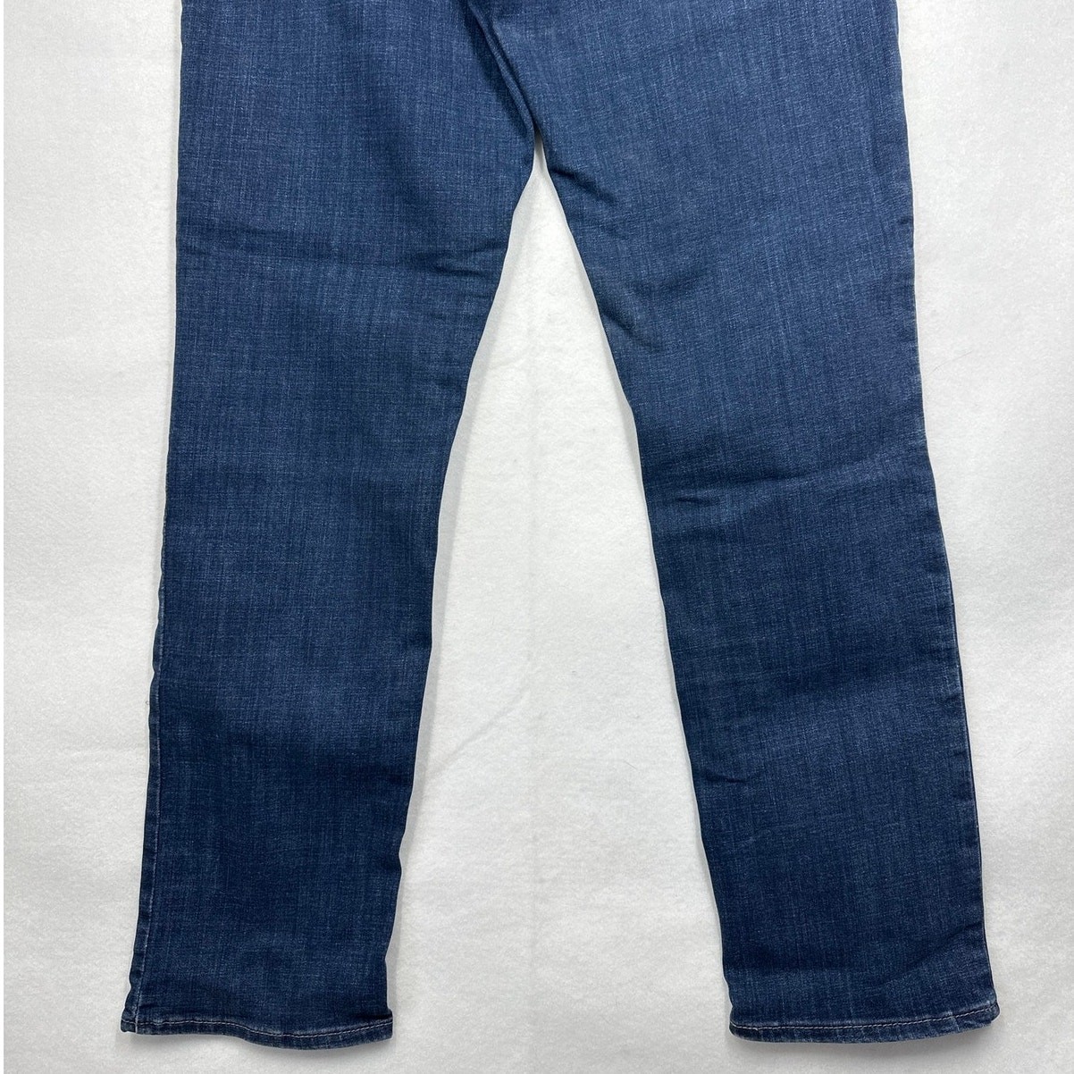 Levi’s 505 Classic Straight Leg Jeans Womens Sz 8L Mid Rise Denim Long Tall