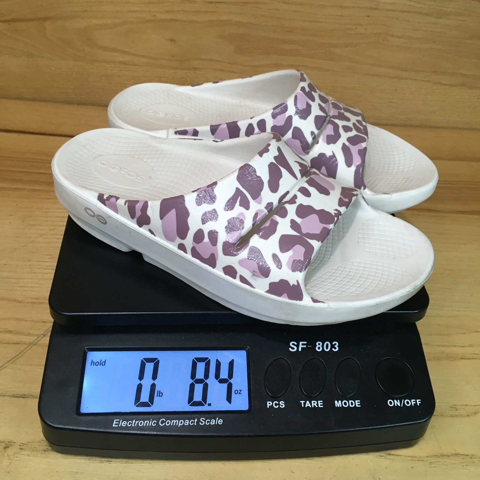 Oofos Ooahh Rose Leopard Comfort Sport Recovery Pink Slide Sandal Size W6 M4