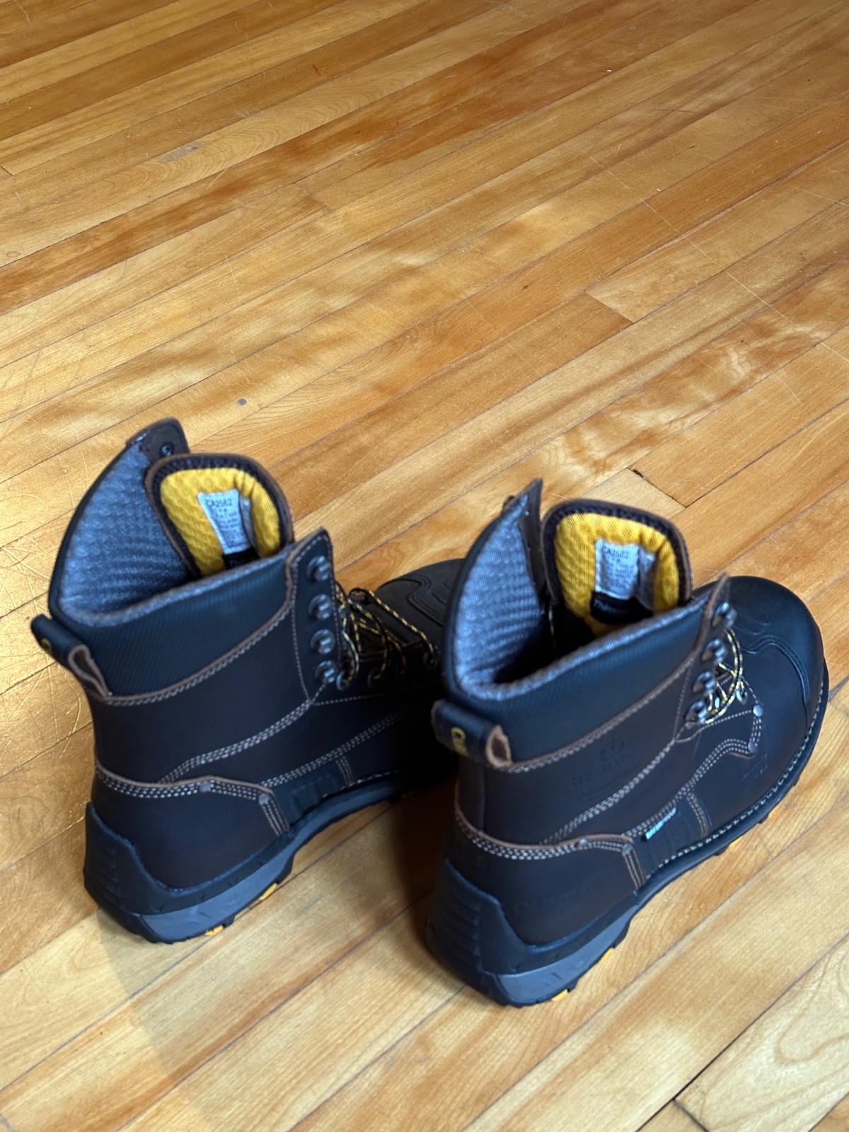Carolina CA2562 Men’s 9EE Insulated Safety Toe Work Boots 800g Thinsulate NEW