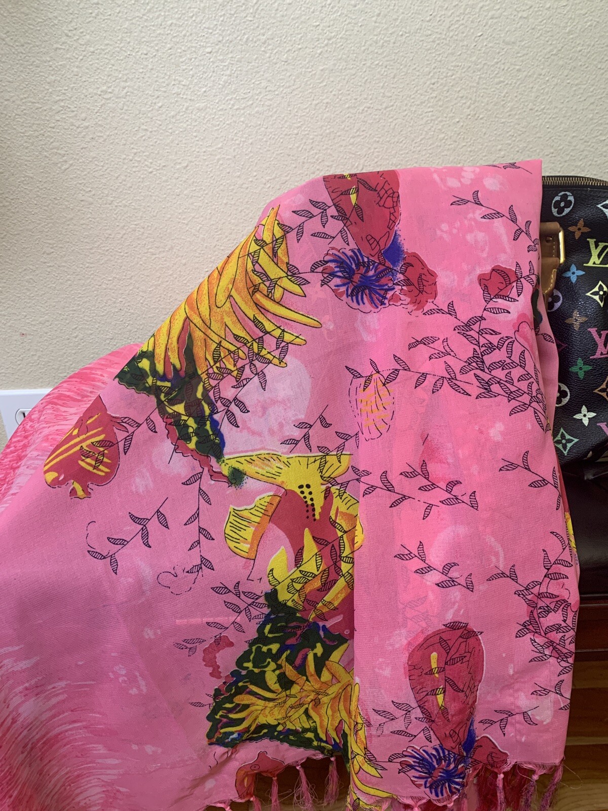 Large 180 *110 m . 100 % GEORGETTE Pink Pattern Scarf And ShawL