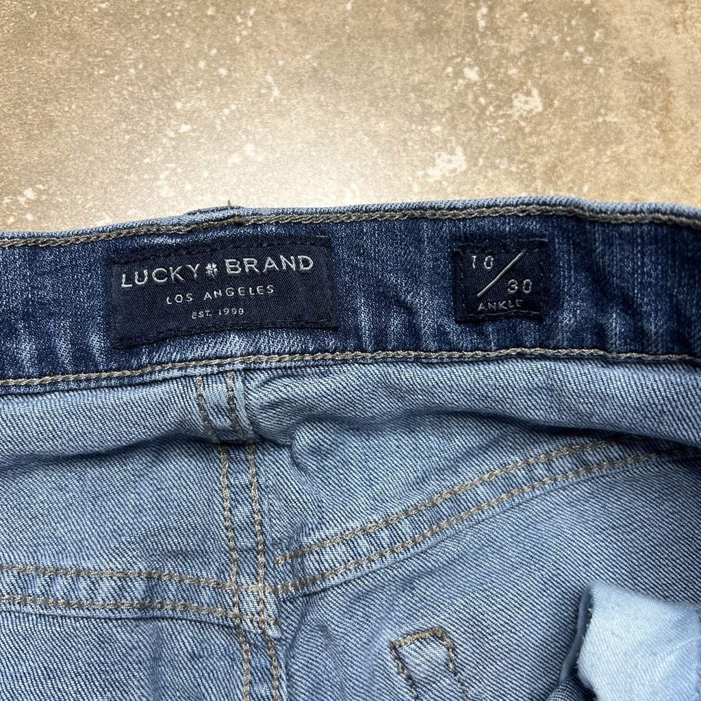 Lucky Brand Women’s Blue Medium Wash Denim Ankle Jeans Frayed Hem 5-Pocket