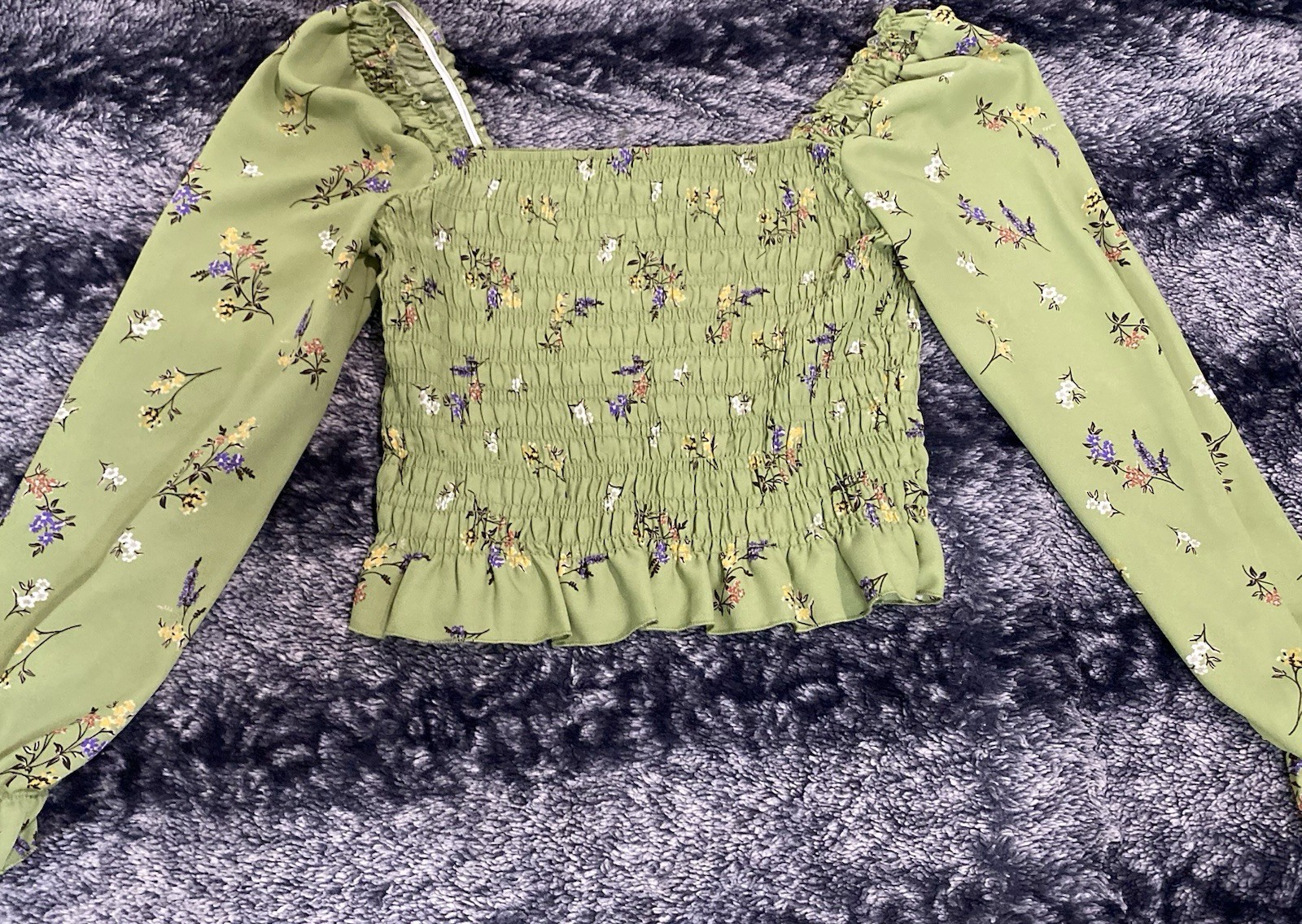 Hesperus Women’s Medium Green Floral Scrunch Stretch Long Sleeve Top