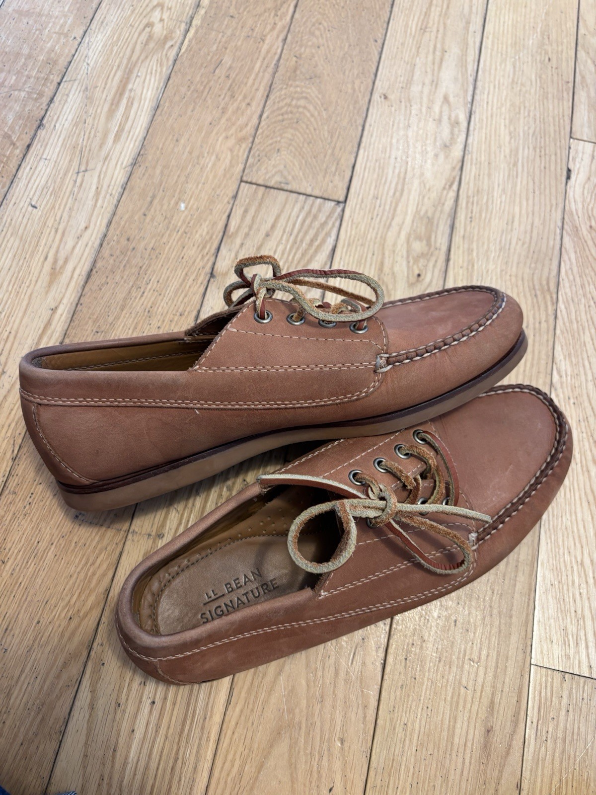 LL Bean Signature Men’s Handsewn Camp Mocassins Size 8.5