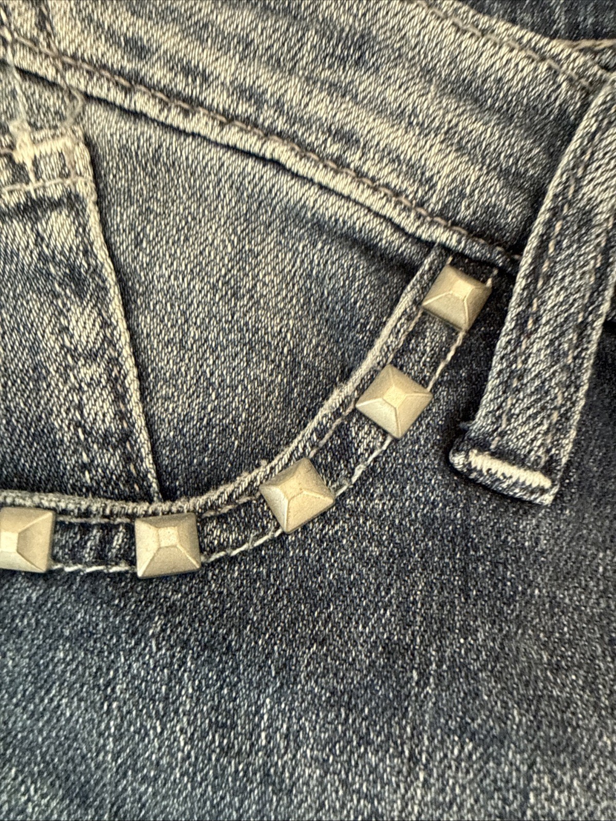 2016 Rock & Republic Kasandra Bootcut Jean Metal Studs Accents Jeans Size 16M