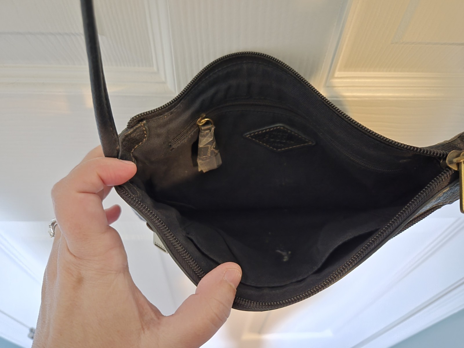 Fossil Black Crossbody Bag Zip Closure