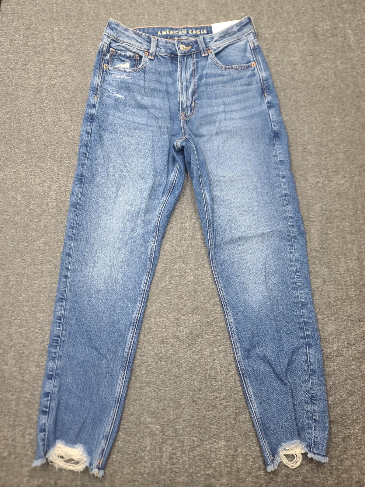 American Eagle Strigid Mom Jeans 6 28W Bright Star High Rise Destructed NWT