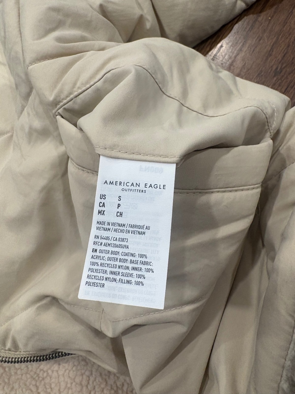 American Eagle Reversible Sherpa Lined Quilted Jacket – Small