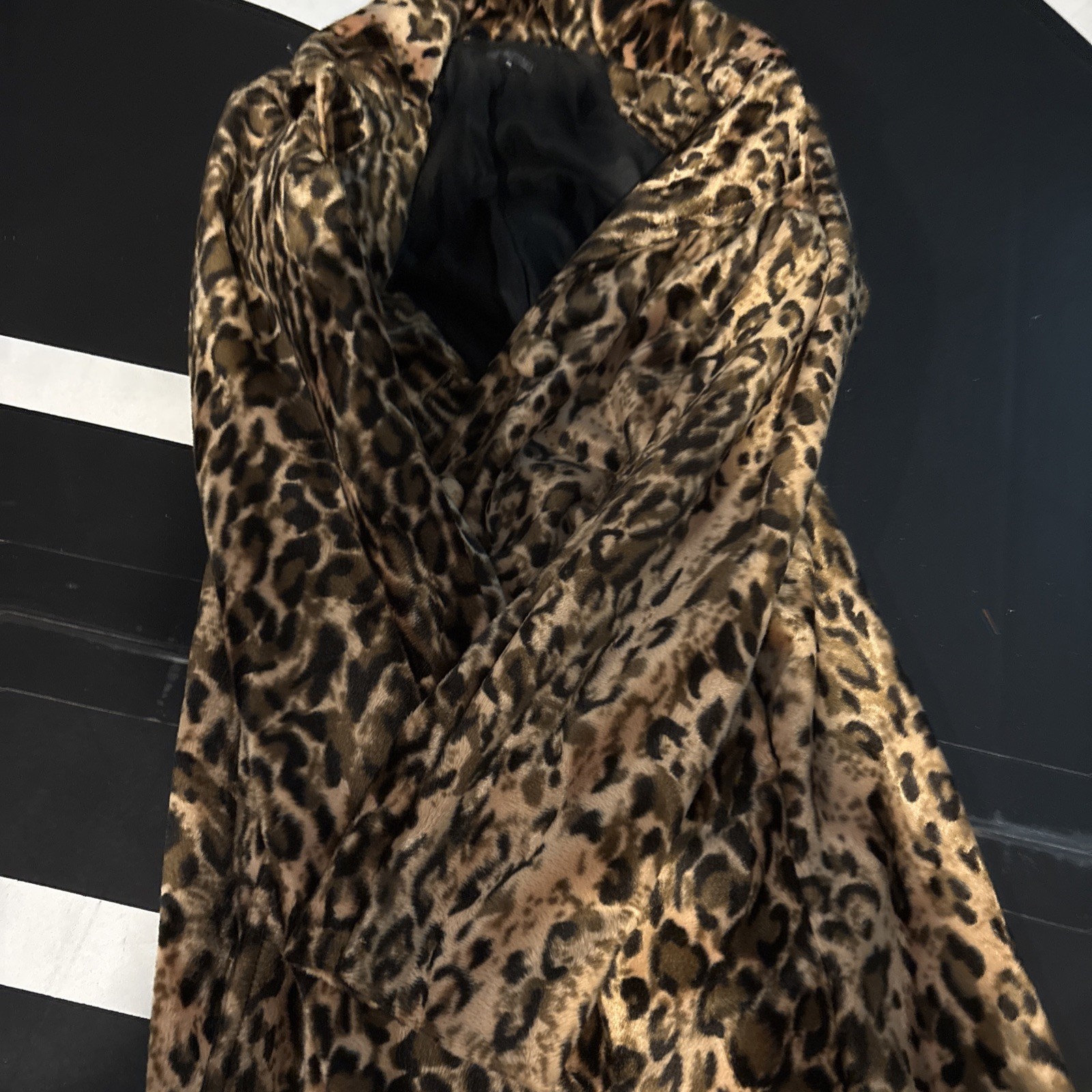 Women’s cheetah print coat size S cool design