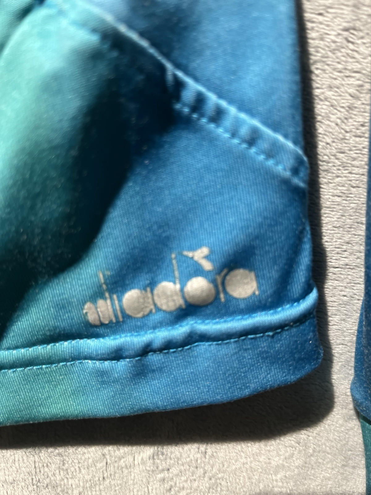 Diadora Full Zip Jacket Women’s Sz S Long Sleeve Yoga Hiking Athleisure Jogging