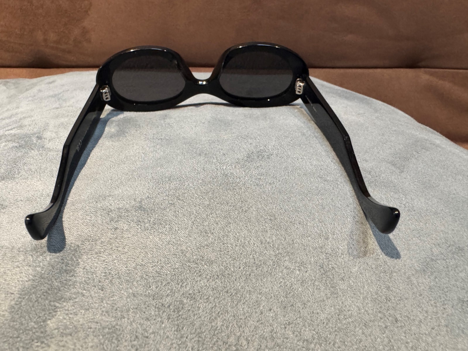 Celine CL40194U 01A Triomphe Oval Women Sunglasses Black Frame CL40194U