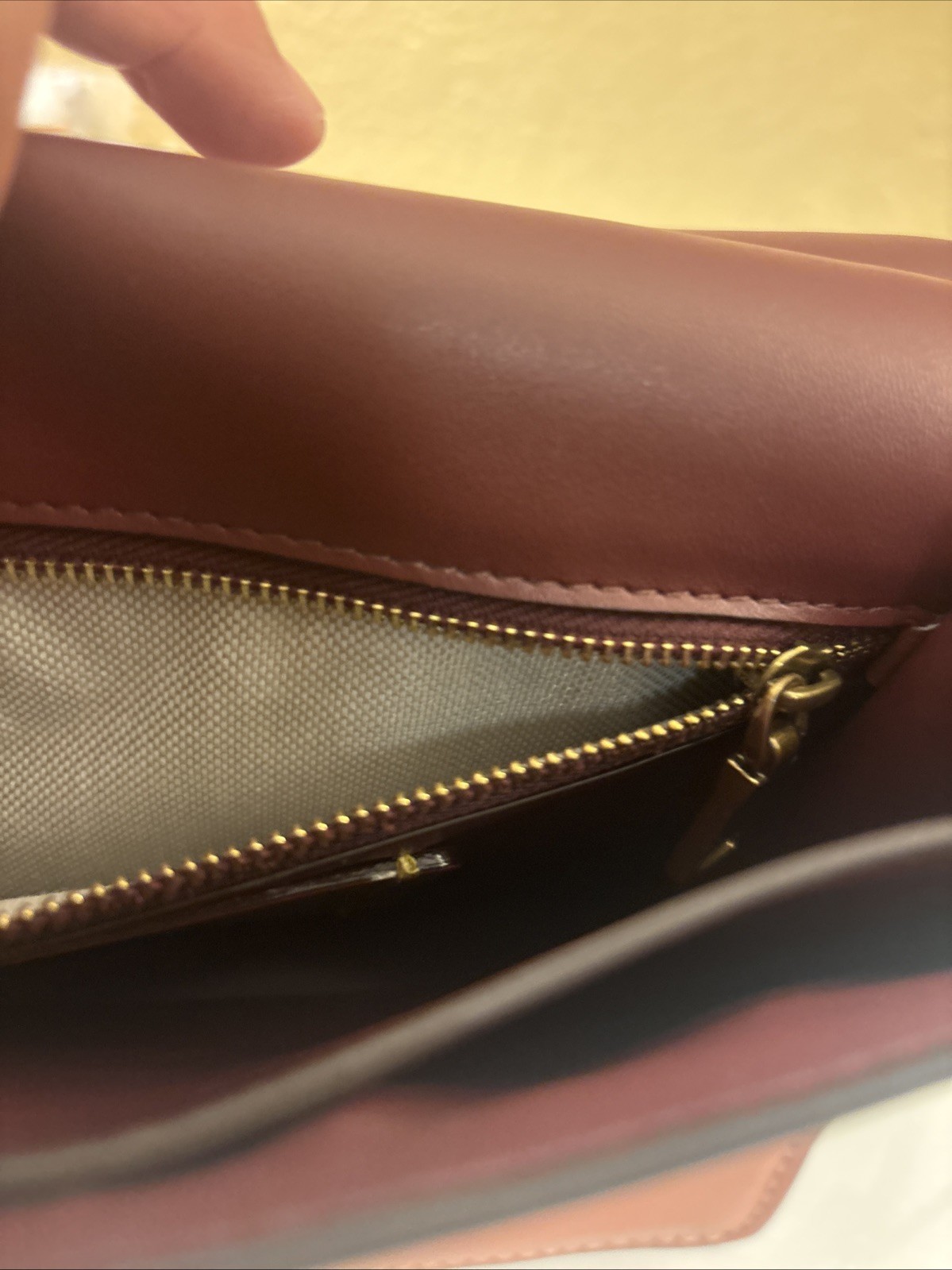 COACH WILLIS 2 Tone Brown LEATHER 2-WAY W HANDLE CROSSBODY BAG 10” Stain (o66
