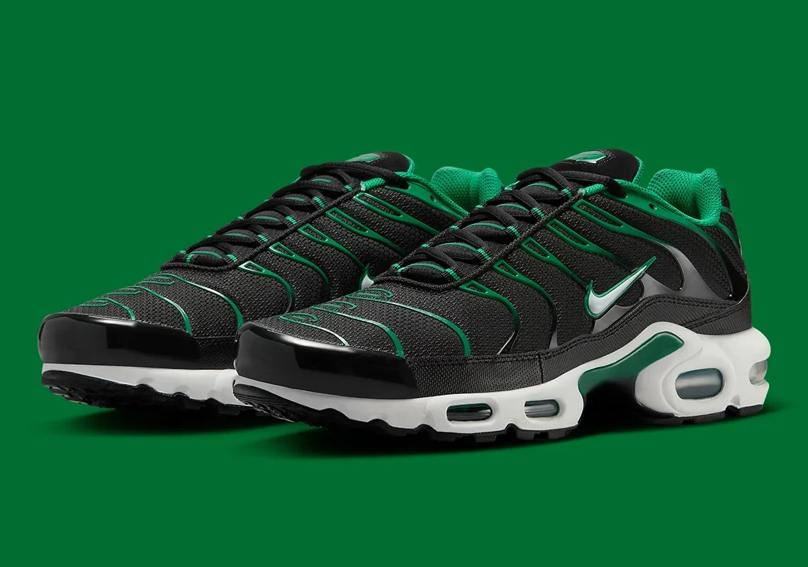 Nike Air Max Plus Black Malachite Green White DM0032-009 Mens Size 10