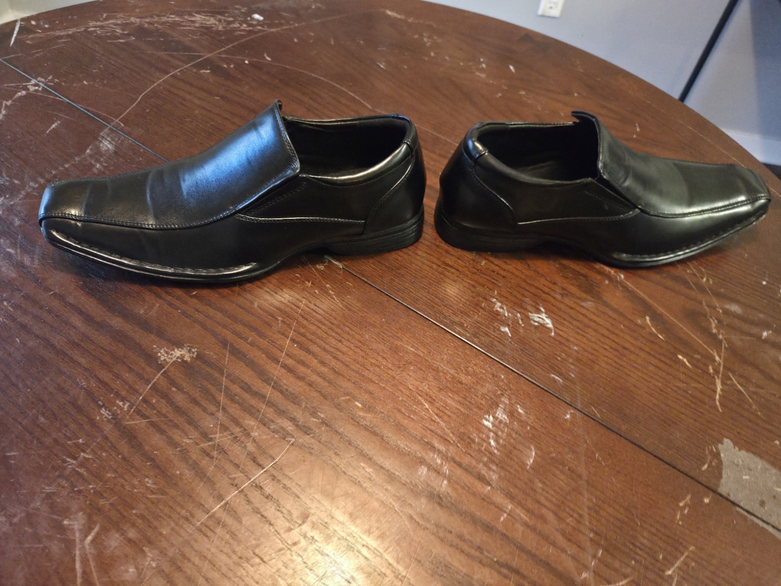 Burudani Mens Leathervdress Shoes Size 10.5. Umumox2412