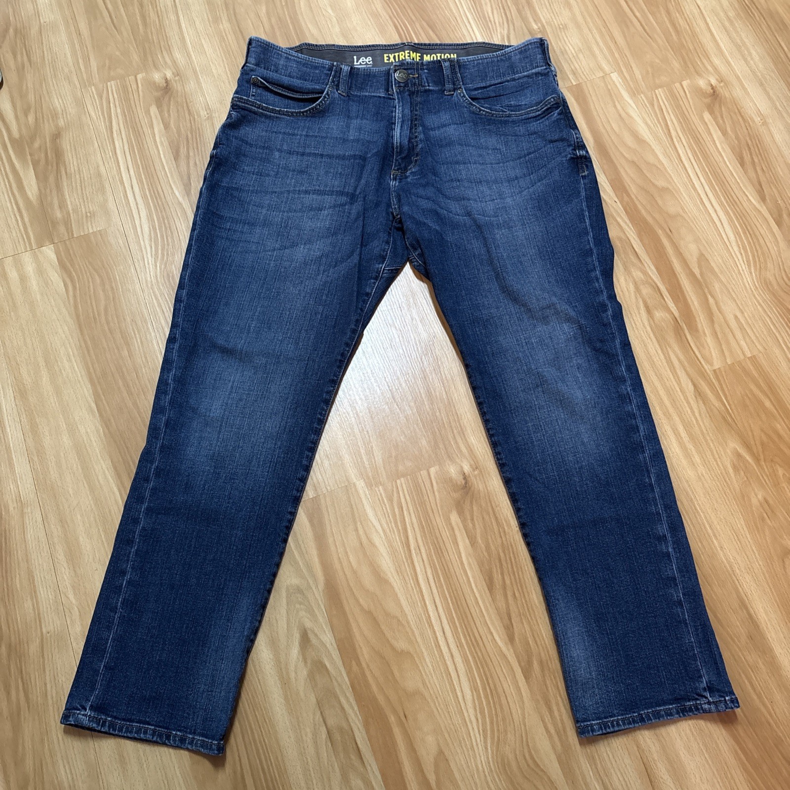 Lee Extreme Motion Men’s Jeans 36×30 (Measured 36×29) Blue Straight Fit Tapered
