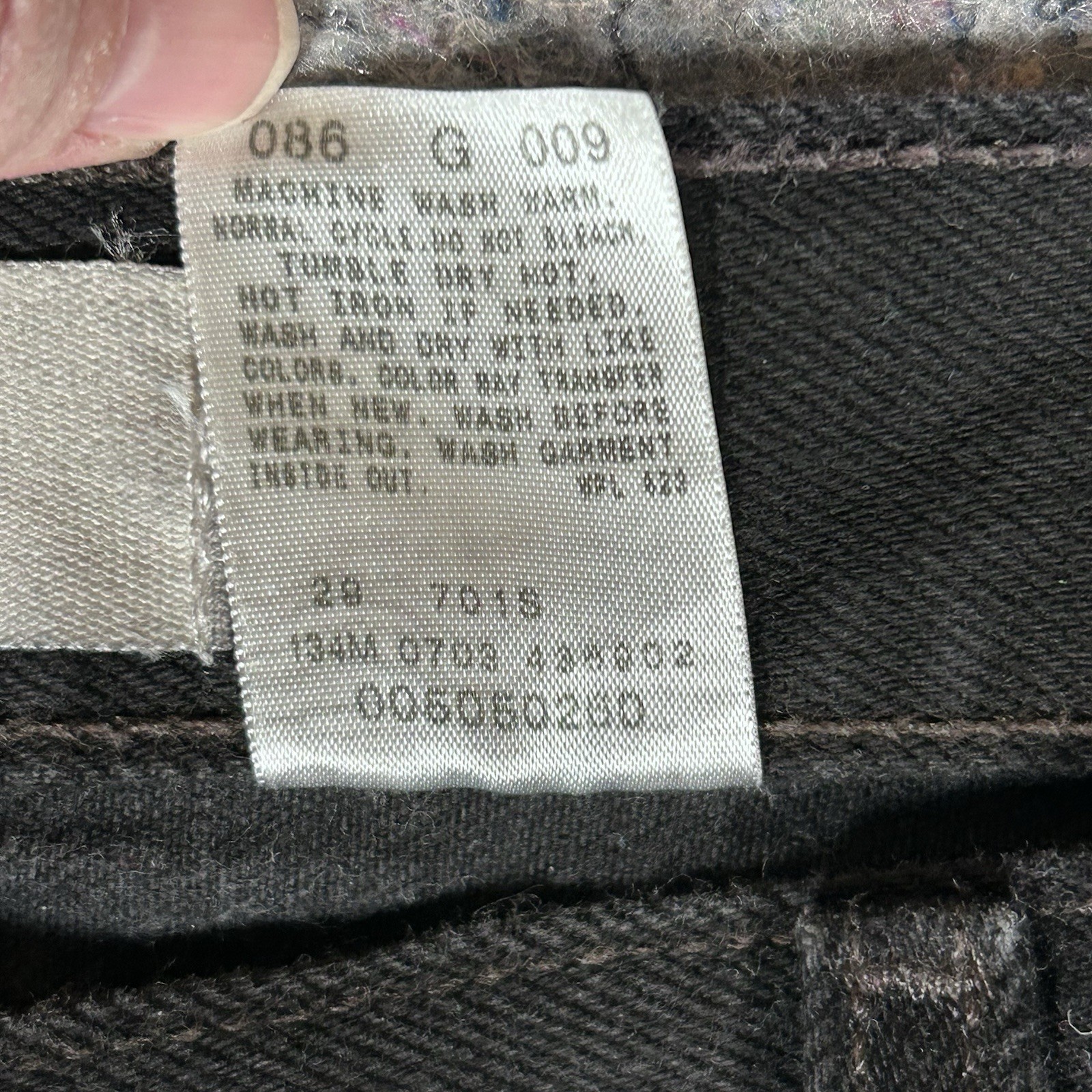 Vintage Y2K 2003 Levi’s 505 Regular Fit Straight Leg Black Denim Jeans 35X32