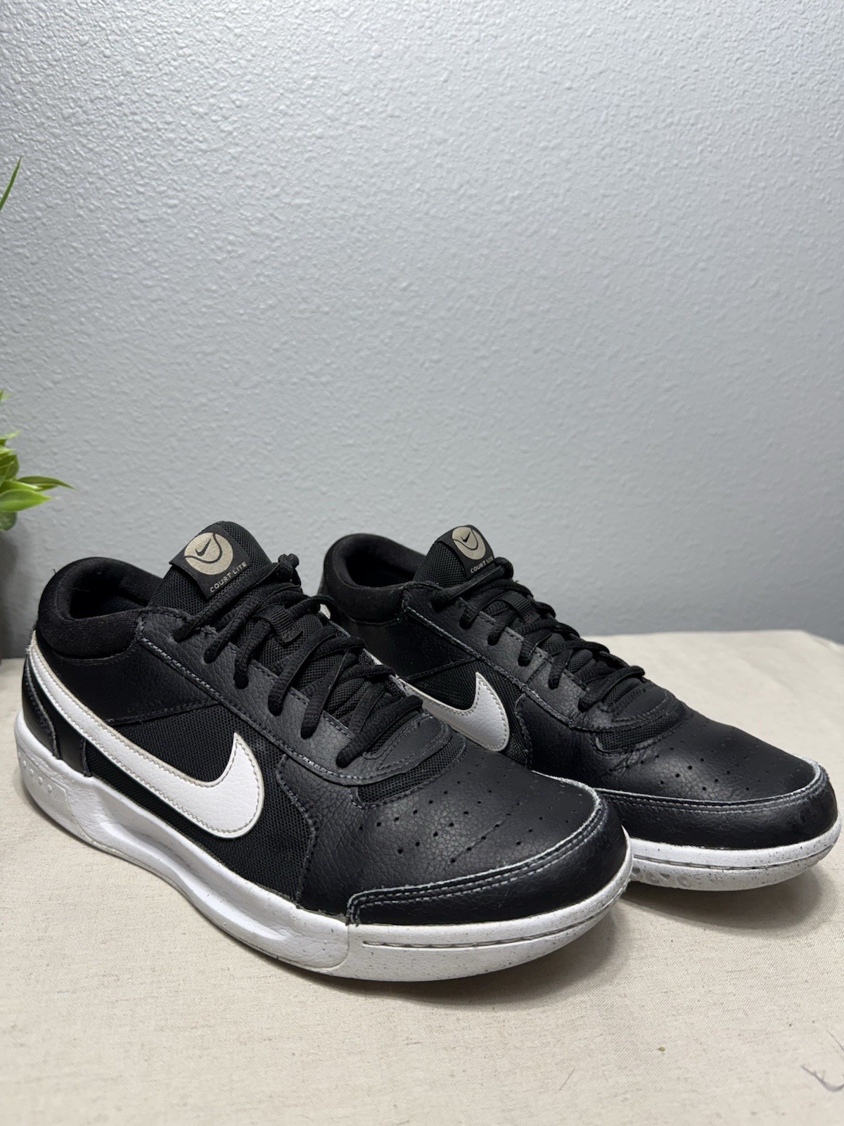 Nike Zoom Court Lite 3 DH0626-010 Men’s Low Tennis Sneakers US 8.5
