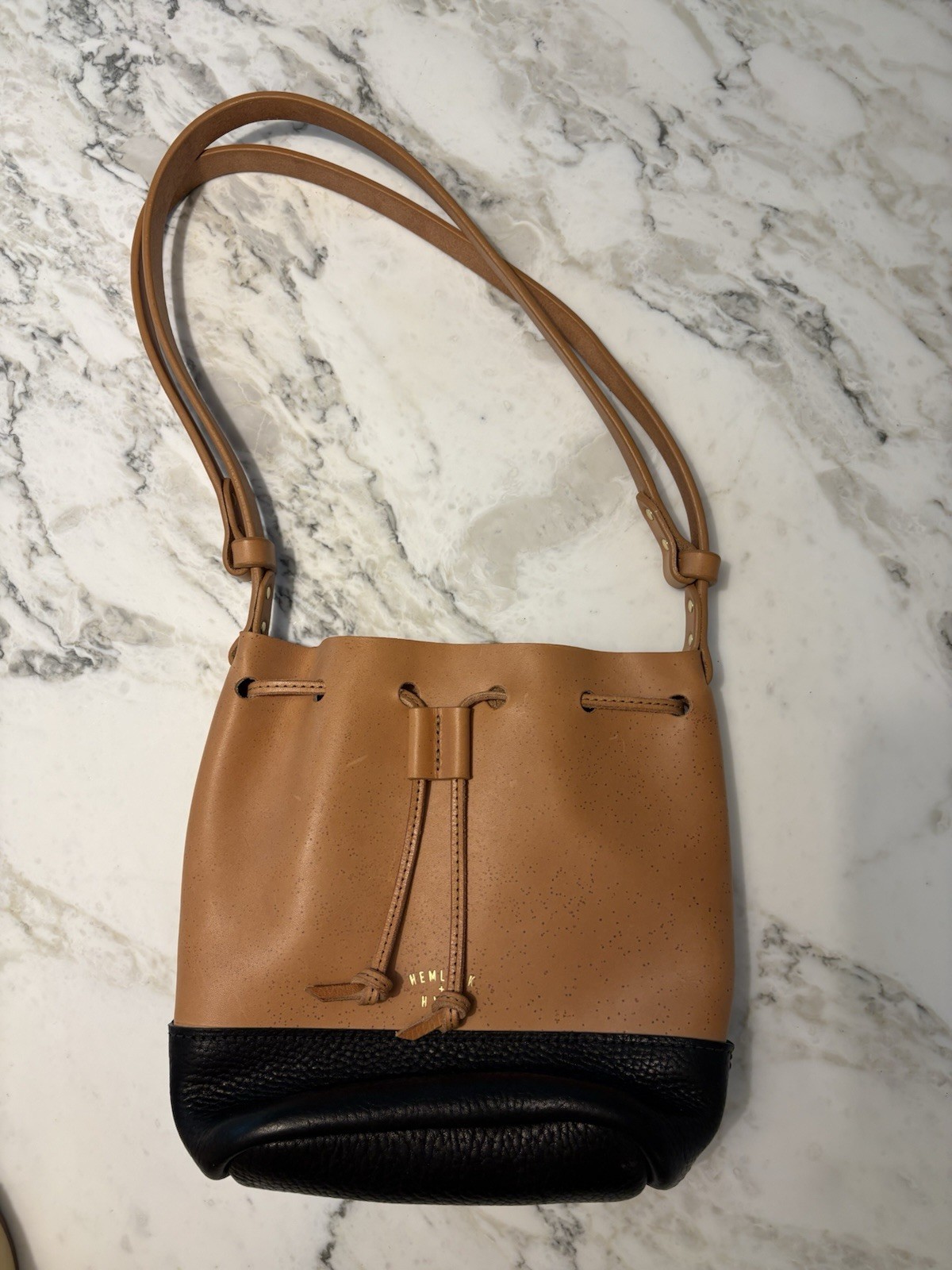 Hemlock & Hyde Tan/Black Drawstring Bucket Shoulder Bag, Pebbled Finish