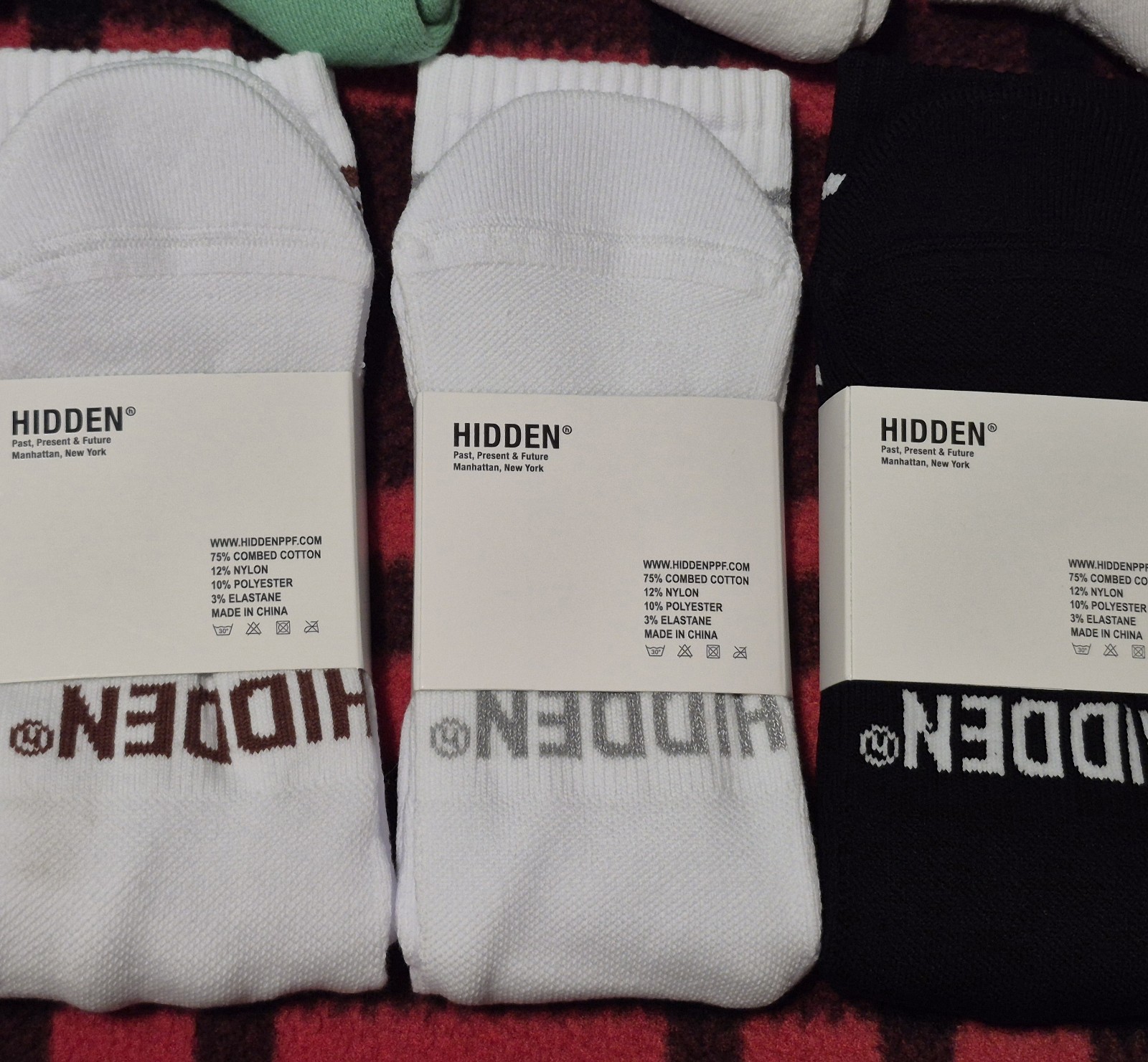 HIDDEN NY SOCKS USA JAPAN NEEDLES BUY 1 OR MORE WITH VOLUME SHIP!