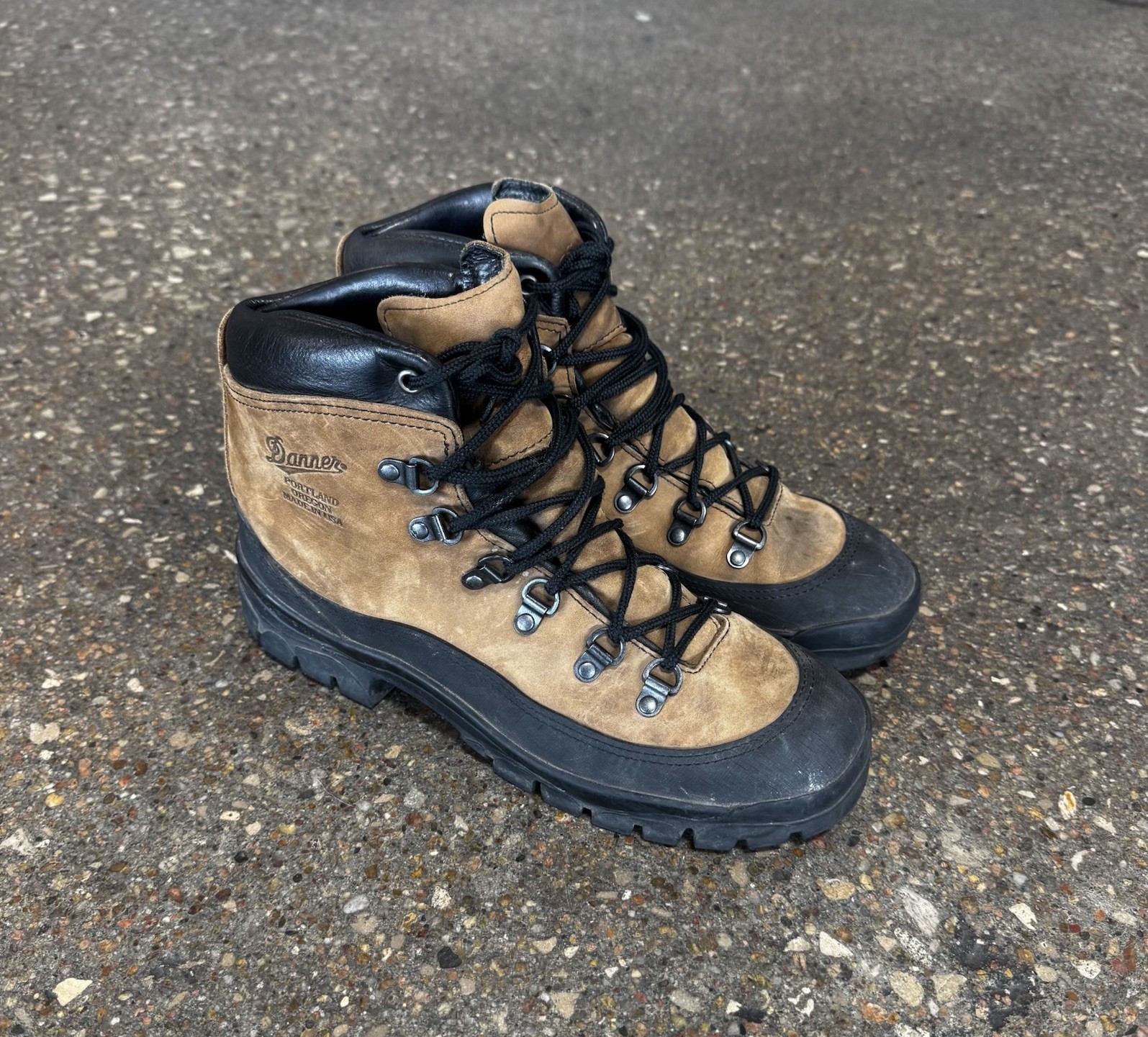 Danner Combat Hiker 43513X Boots Mens Brown USA Made Vibram Military Hiking 9 W