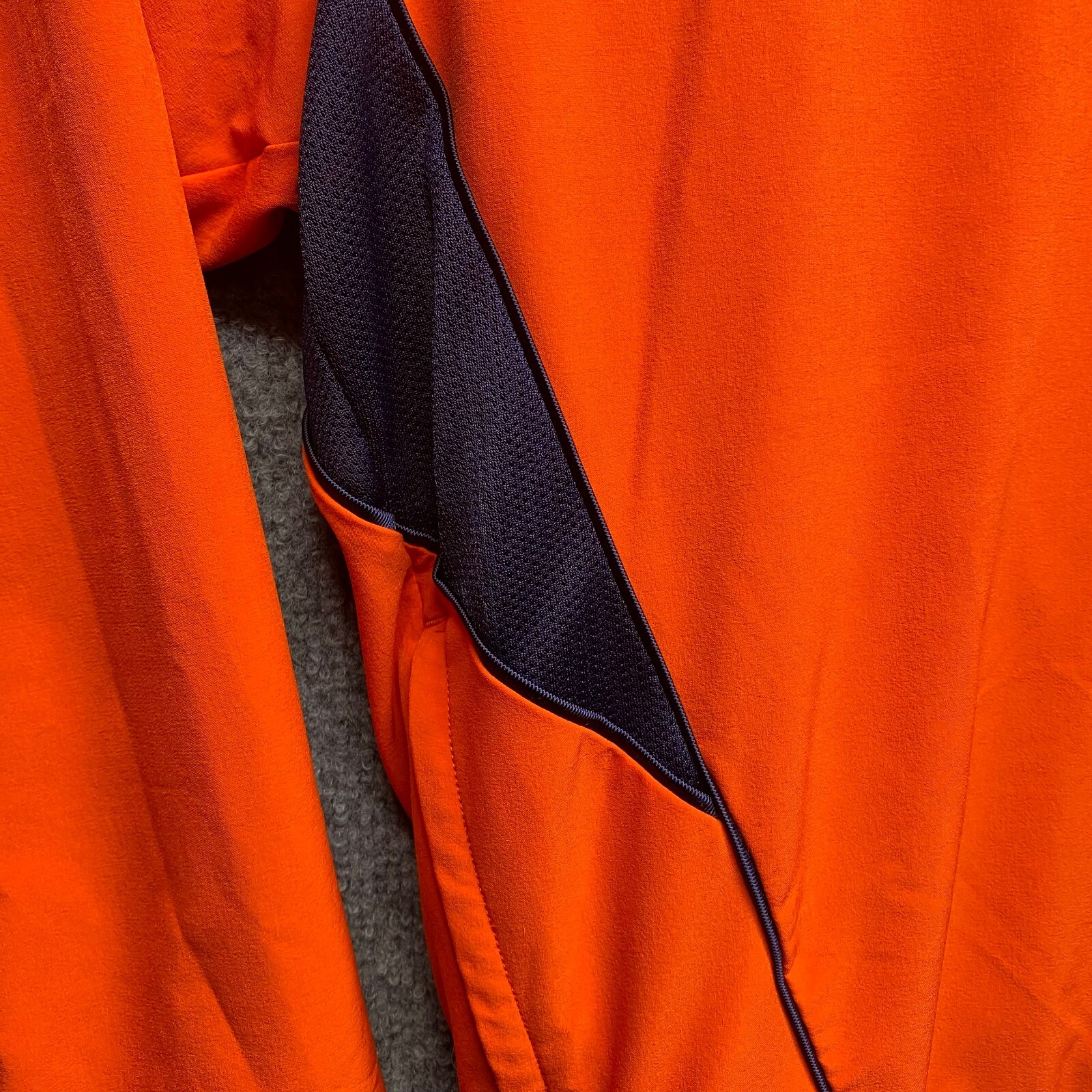 Under Armour Auburn University Breathable Pullover Men’s Size Medium