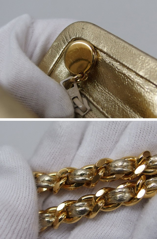 Chanel Matelassé Clasp Chain Shoulder Bag, Metallic Gold　1CH01519