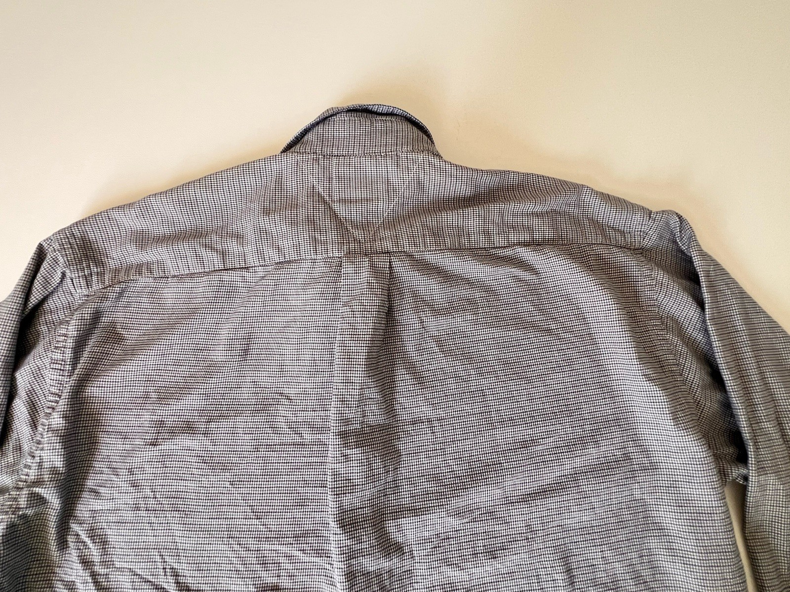 Tommy Hilfiger Button Up Shirt Men’s Large White with Blue Houndstooth Pattern