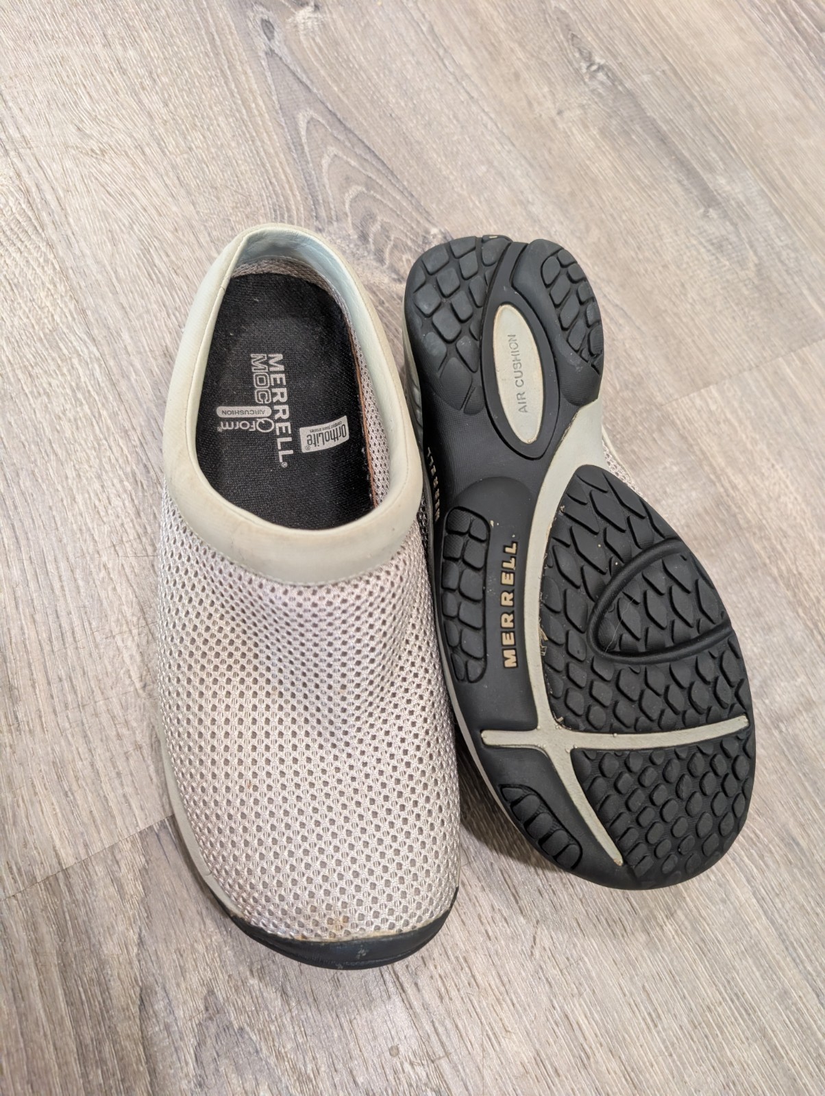 Merrell Breathable Mesh Slip-On Sneakers Beige/Black Rubber Outsole