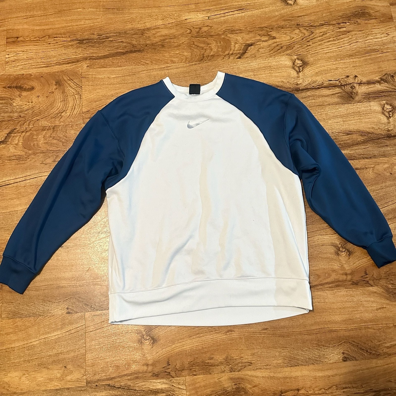 Nike Dri-Fit Two-Tone Colorblock Raglan Crewneck Sweatshirt