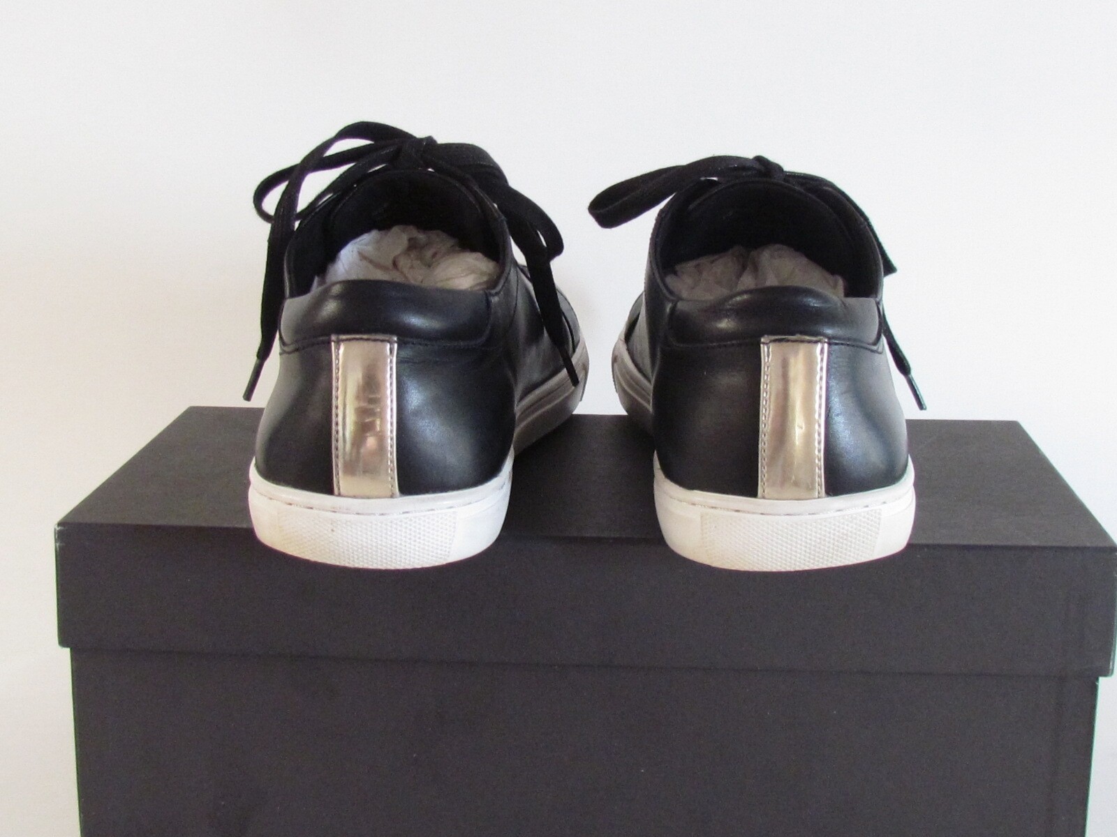 Men’s Sneaker Casual Shoes Designer Kenneth Cole Black Leather Sneakers 9.1/2 M