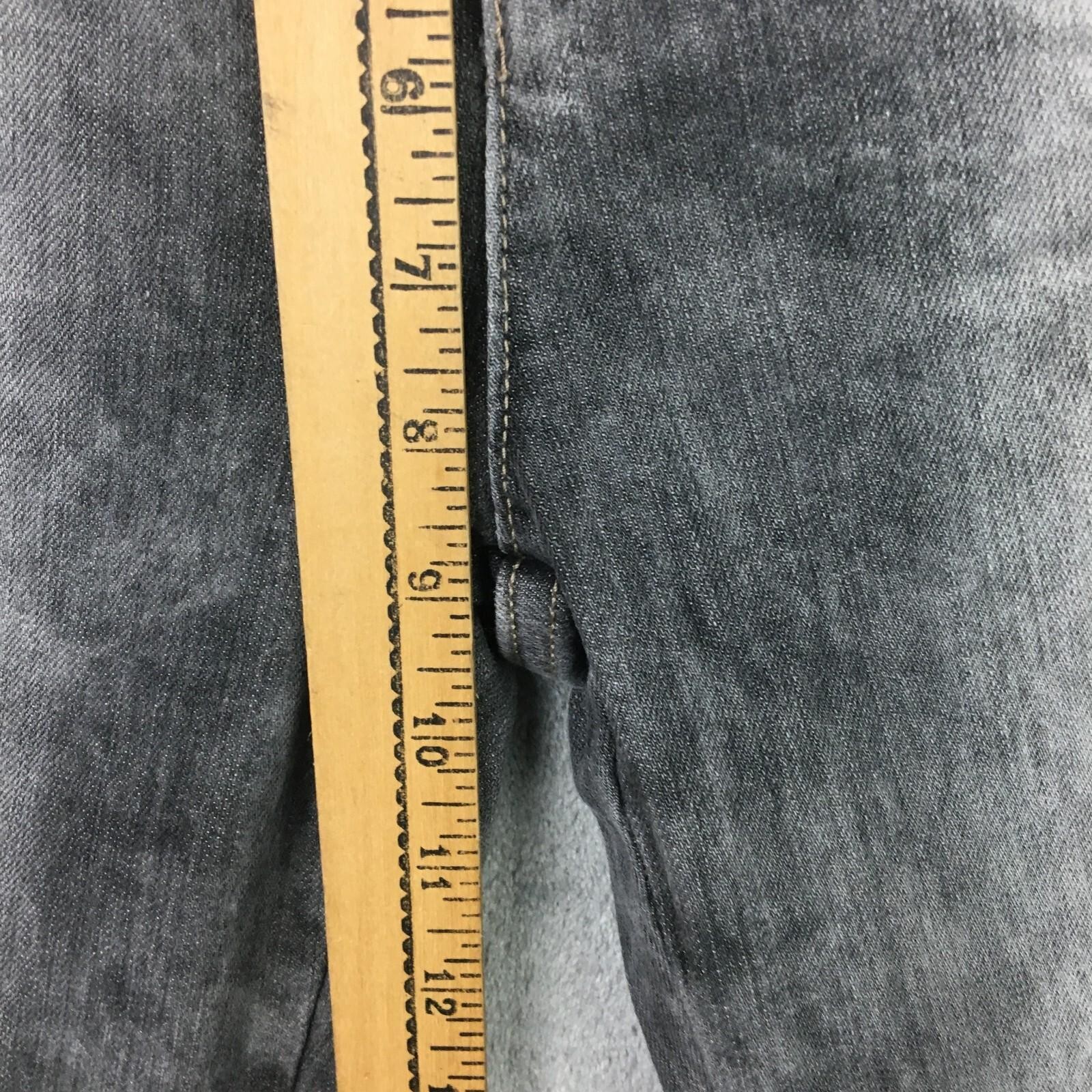 Elle Skinny Denim Sz 8 Gray Mid Rise Denim Embroidered 30 in Waist 26 in Inseam