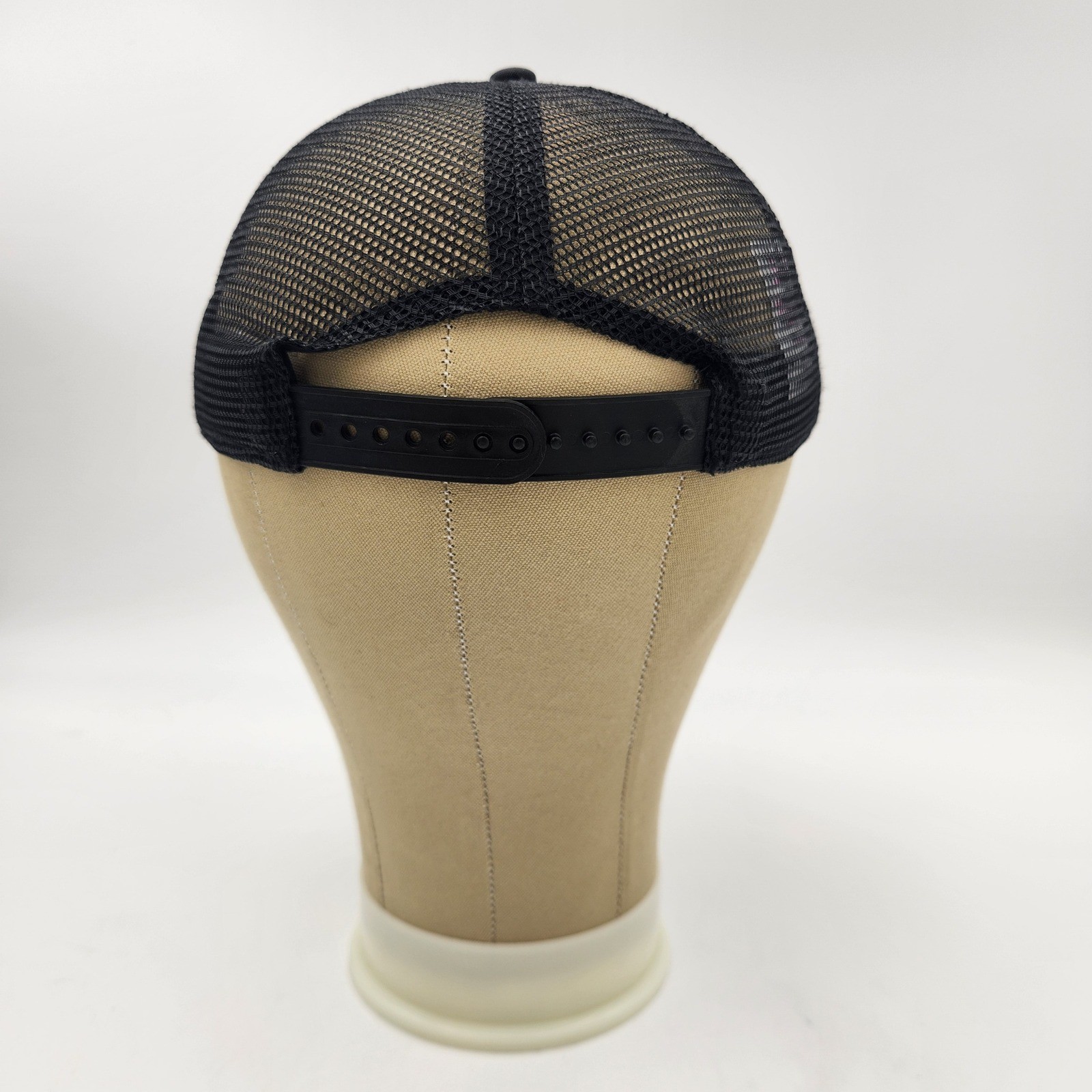 Black White Chevron Pineapple Trucker Hat Snapback Mesh Cap One Size EUC