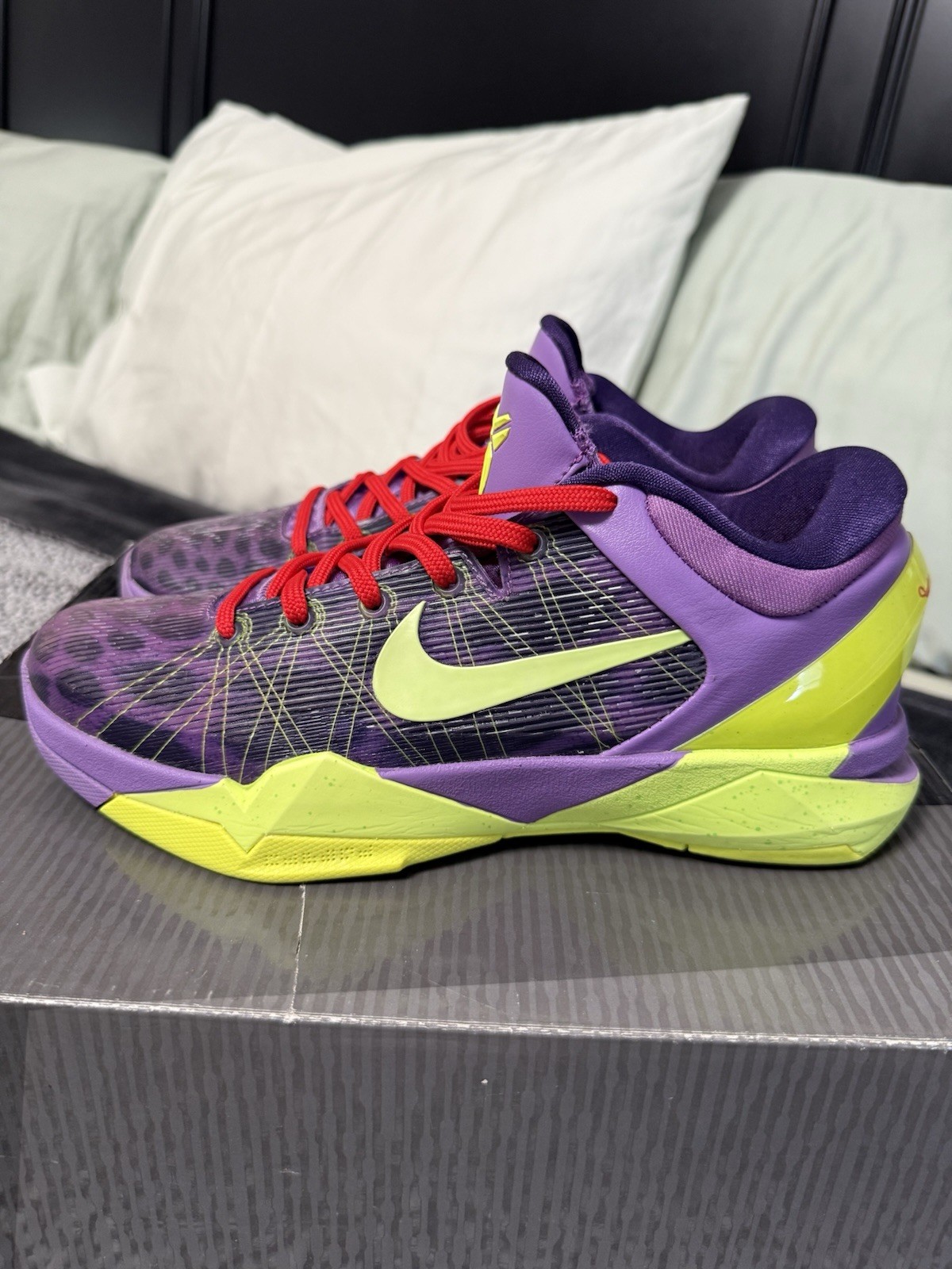 Nike Zoom Kobe 7 Supreme Christmas Size 8 What The Kobe MVP System Elite Grinch